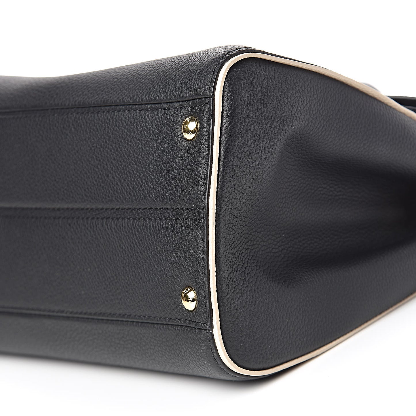Monogram Double V Black