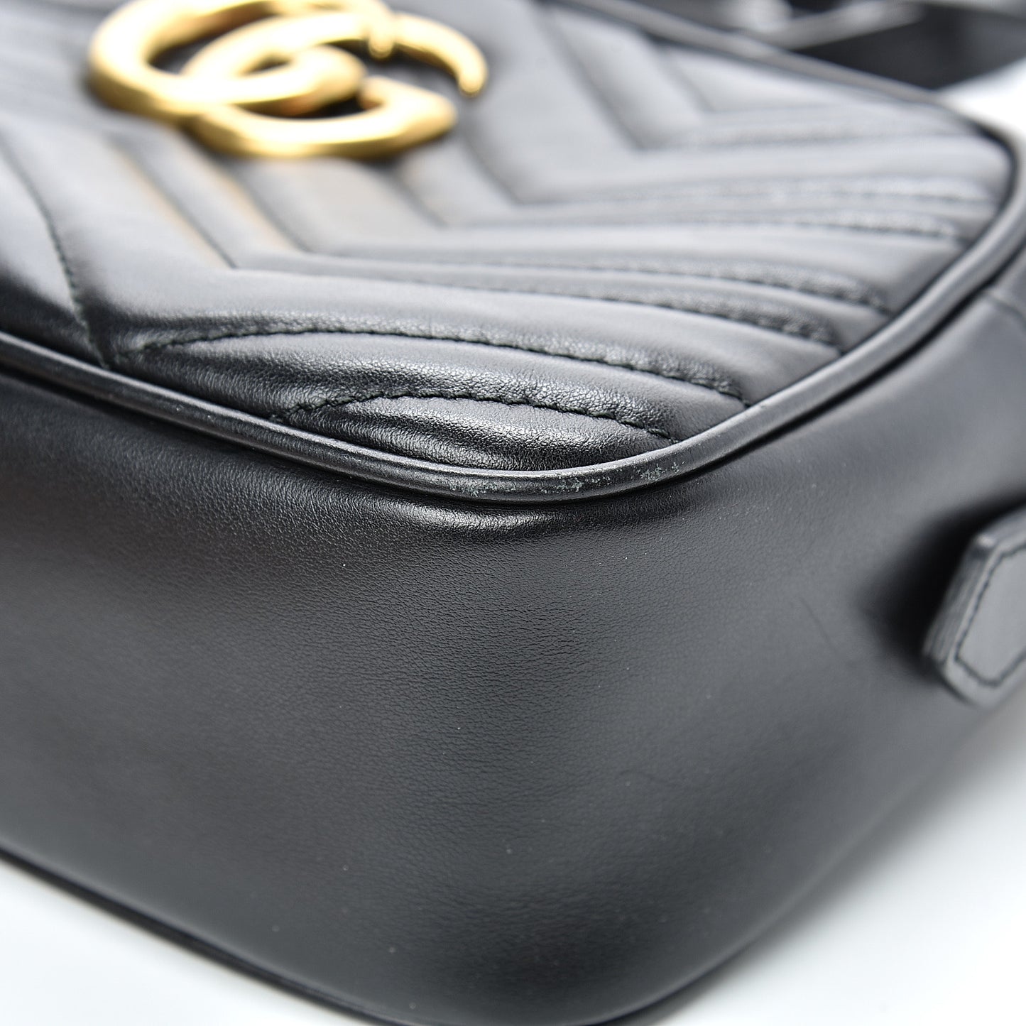Calfskin Matelasse Small GG Marmont Chain Shoulder Bag Black