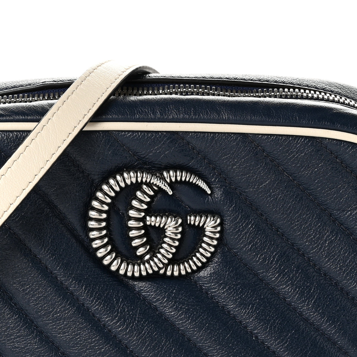 Vintage Effect Calfskin Matelasse Diagonal Small Torchon GG Marmont Chain Shoulder Bag Blue Agata Mystic White