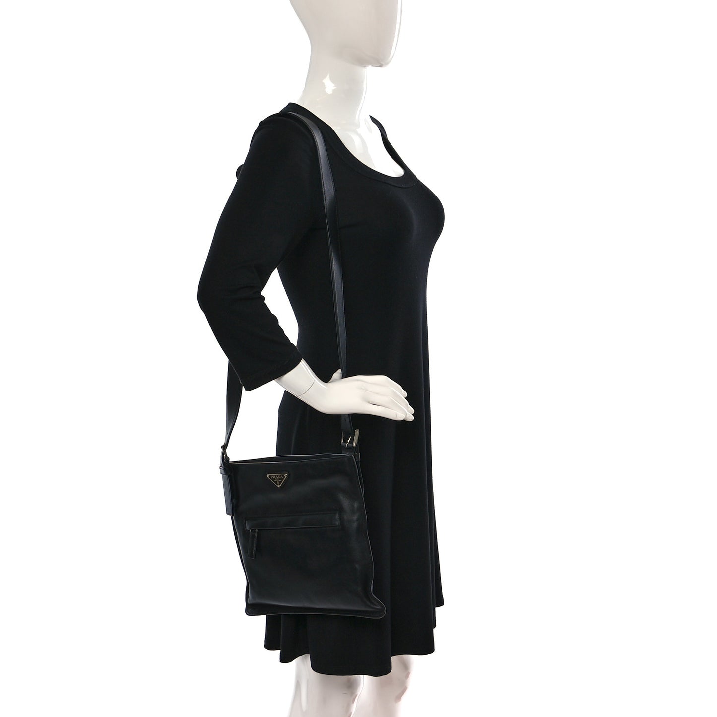 Soft Calf Flat Messenger Bag Black