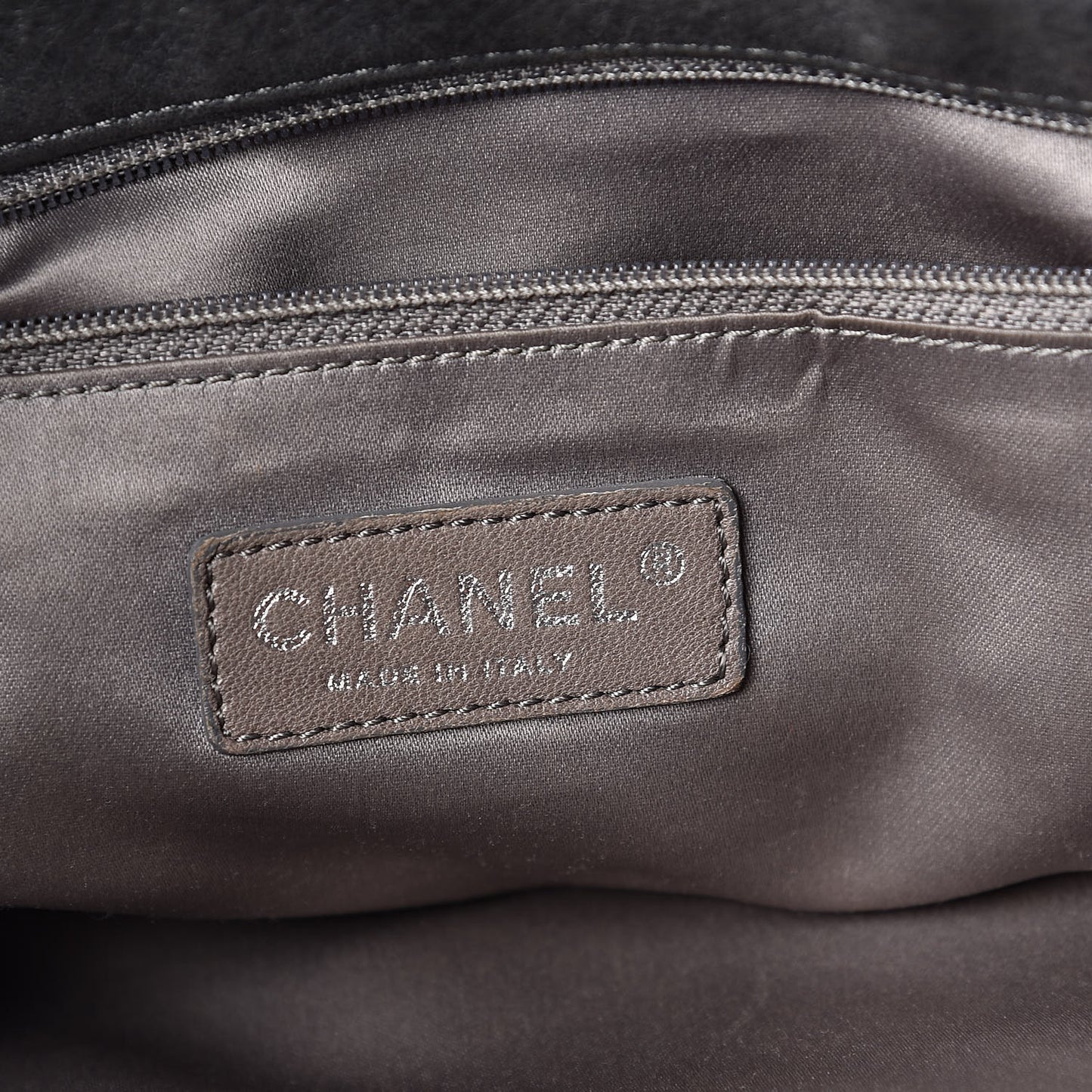 Iridescent Calfskin Bubble Quilt Hobo Grey