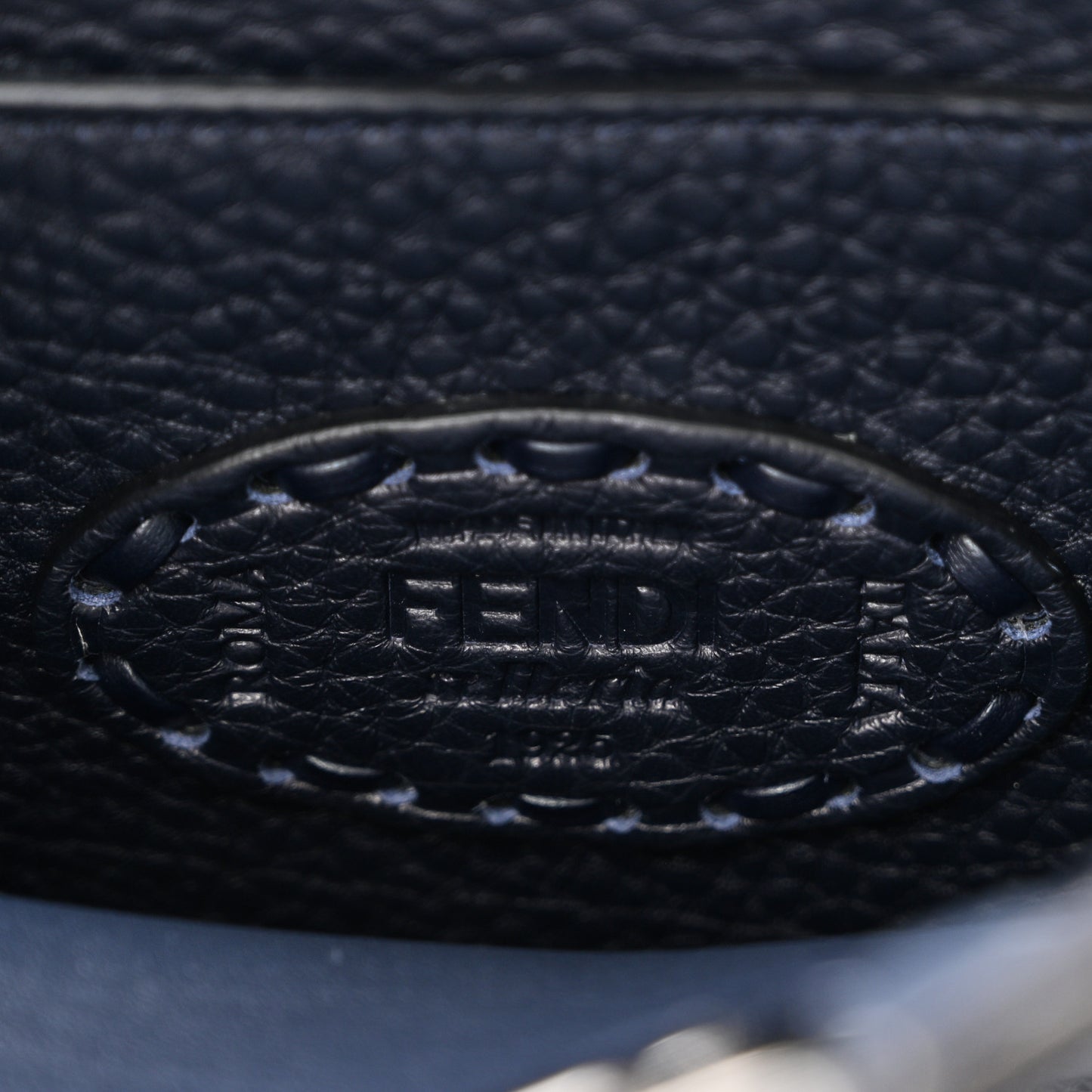 Cuoio Romano Selleria Bi-Color Small Peekaboo I SEE U Satchel Placca Argento