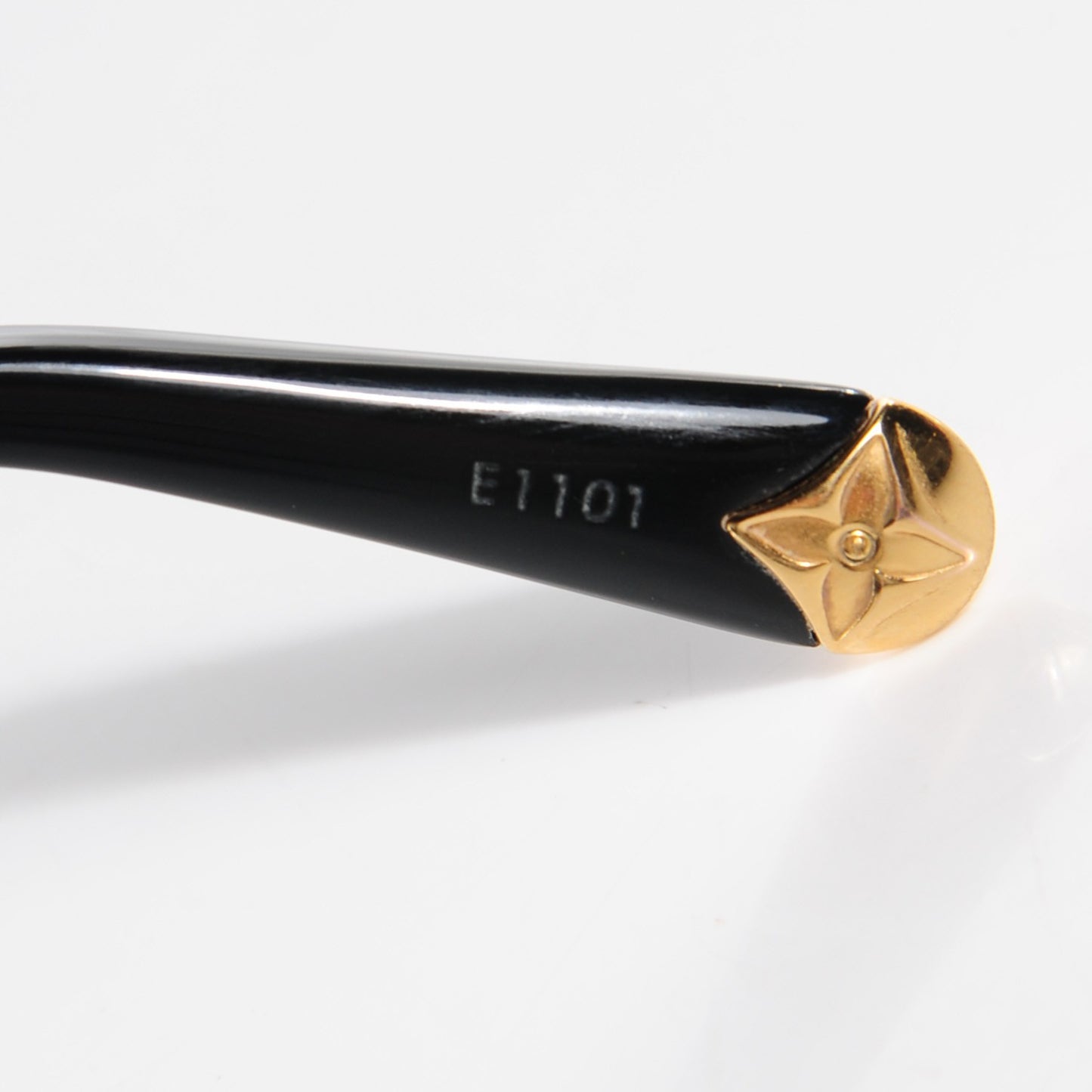 LOUIS VUITTON Anthea Sunglasses Z0429E Black
