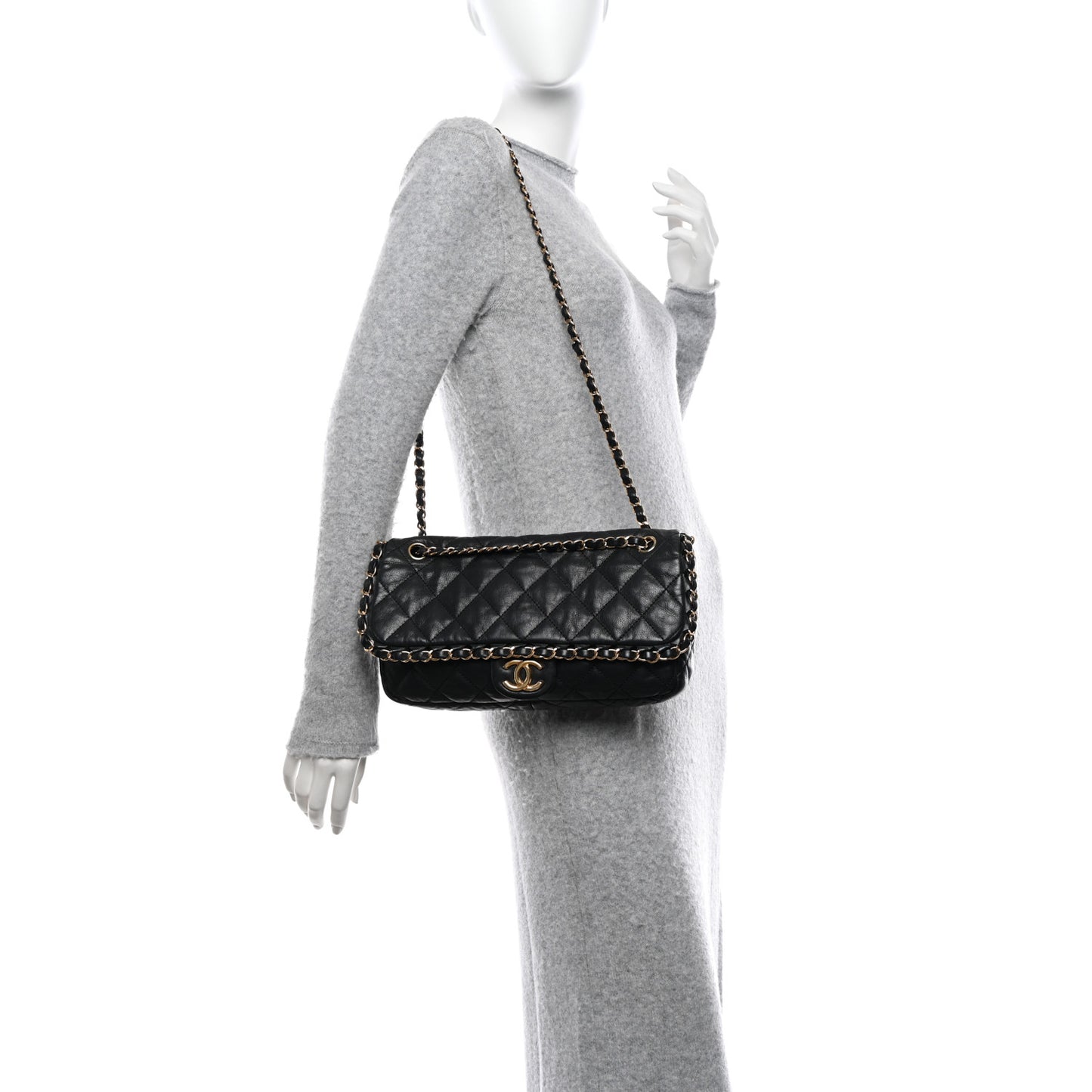 Calfskin Quilted Medium Chain Me Flap Black
