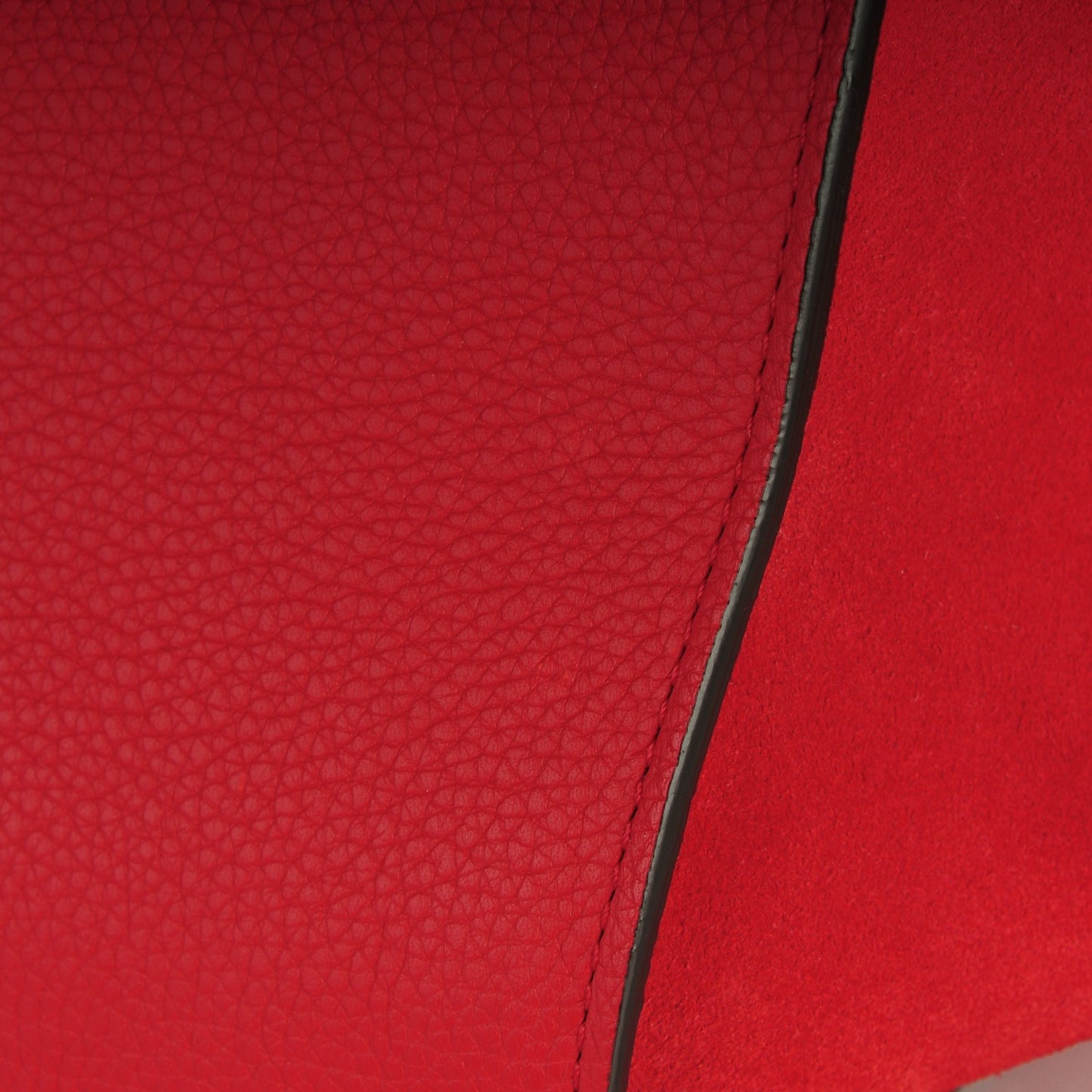 Drummed Calfskin Suede Large Trapeze Coquelicot