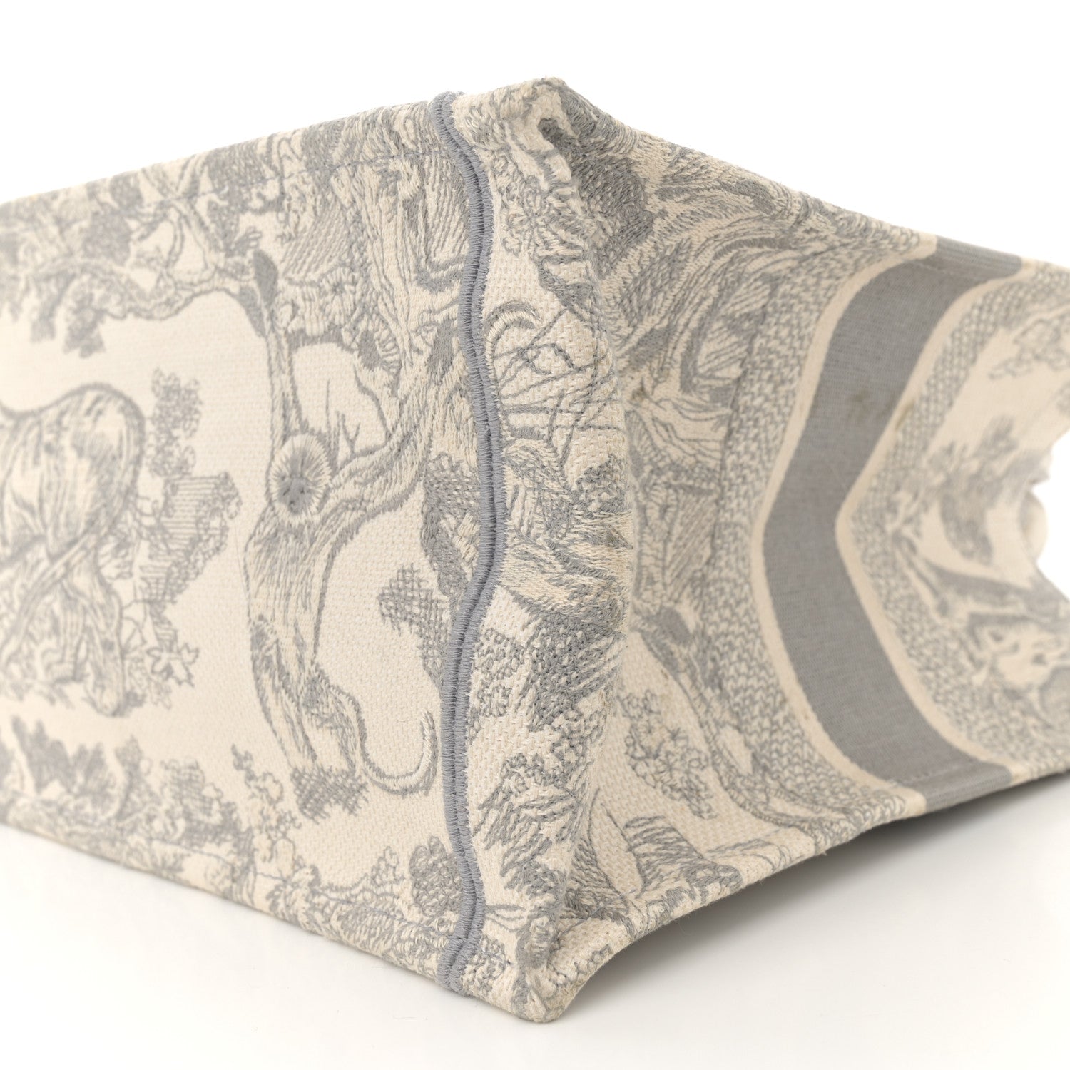 Christian Dior Canvas Embroidered Medium Dioriviera Toile De Jouy Book Tote Gray 10 of 15