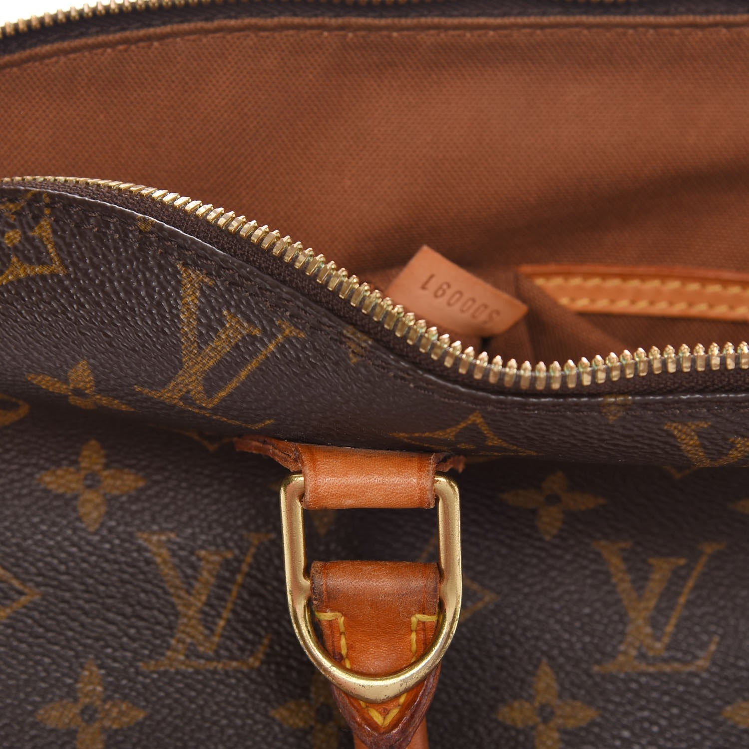 Louis Vuitton Monogram Alma PM 18 of 24
