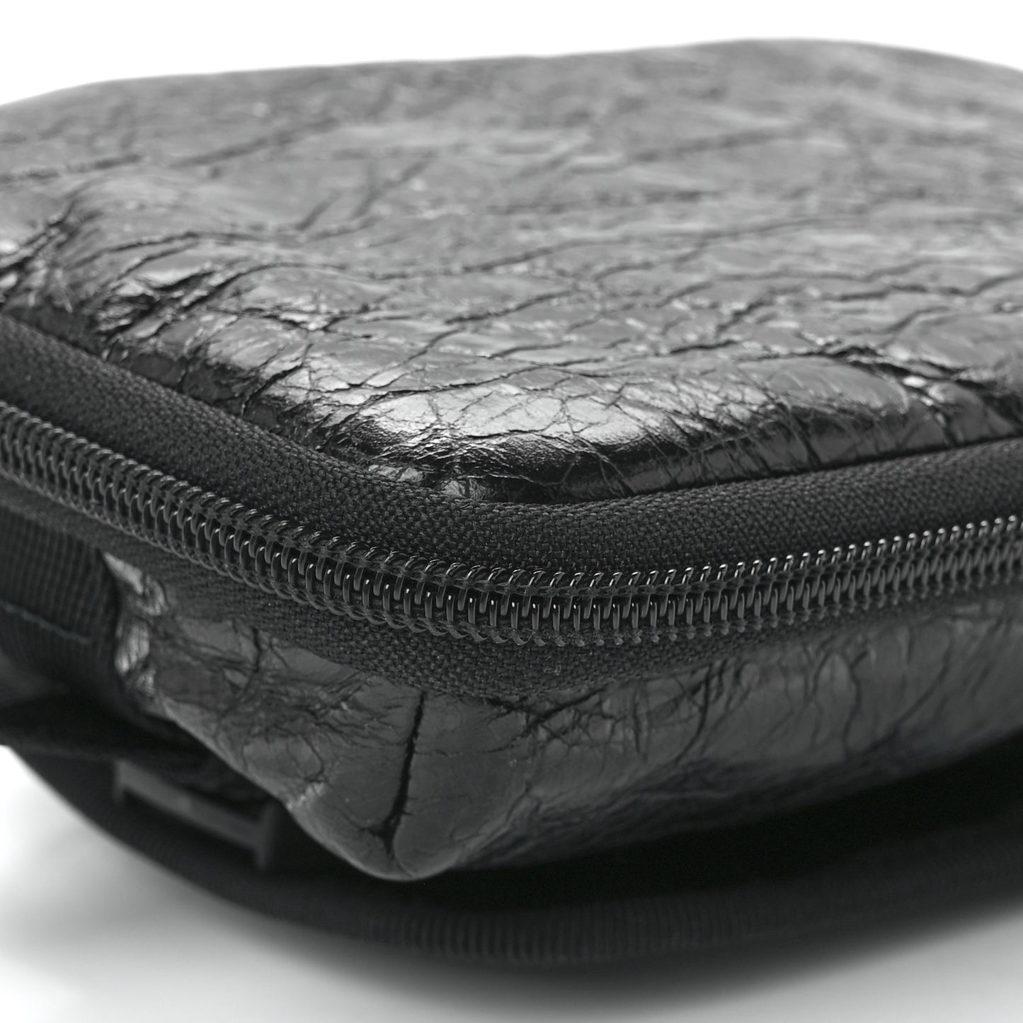 Agneau Explorer Crossbody Black