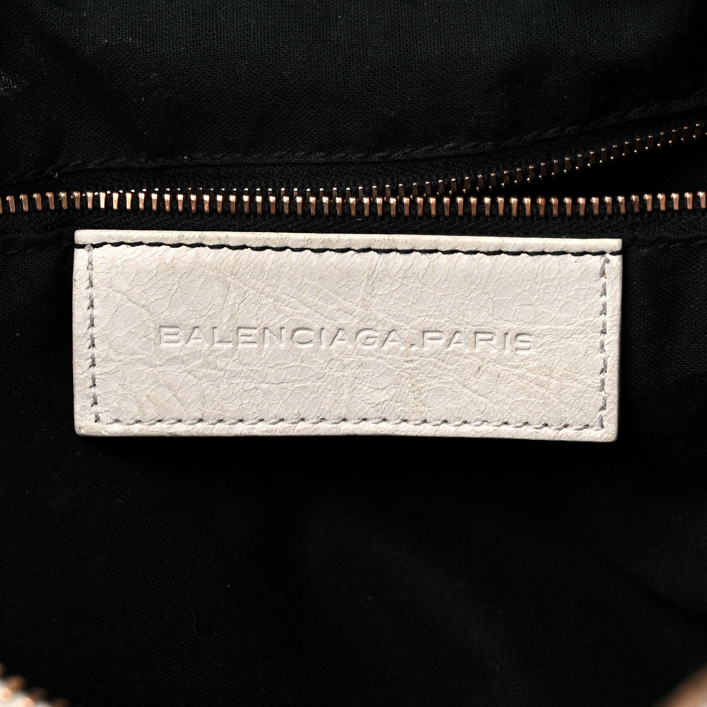 Agneau Giant 21 Rose Gold Hardware Work White Light