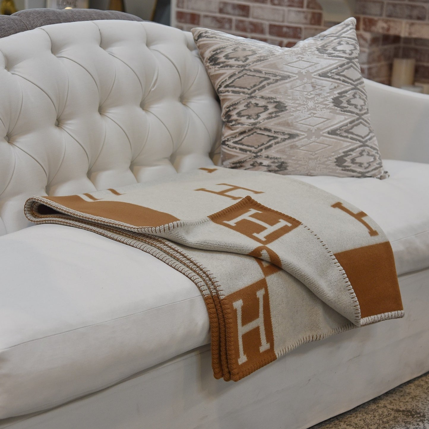 Wool Cashmere New Classic Avalon Blanket Ecru Camel