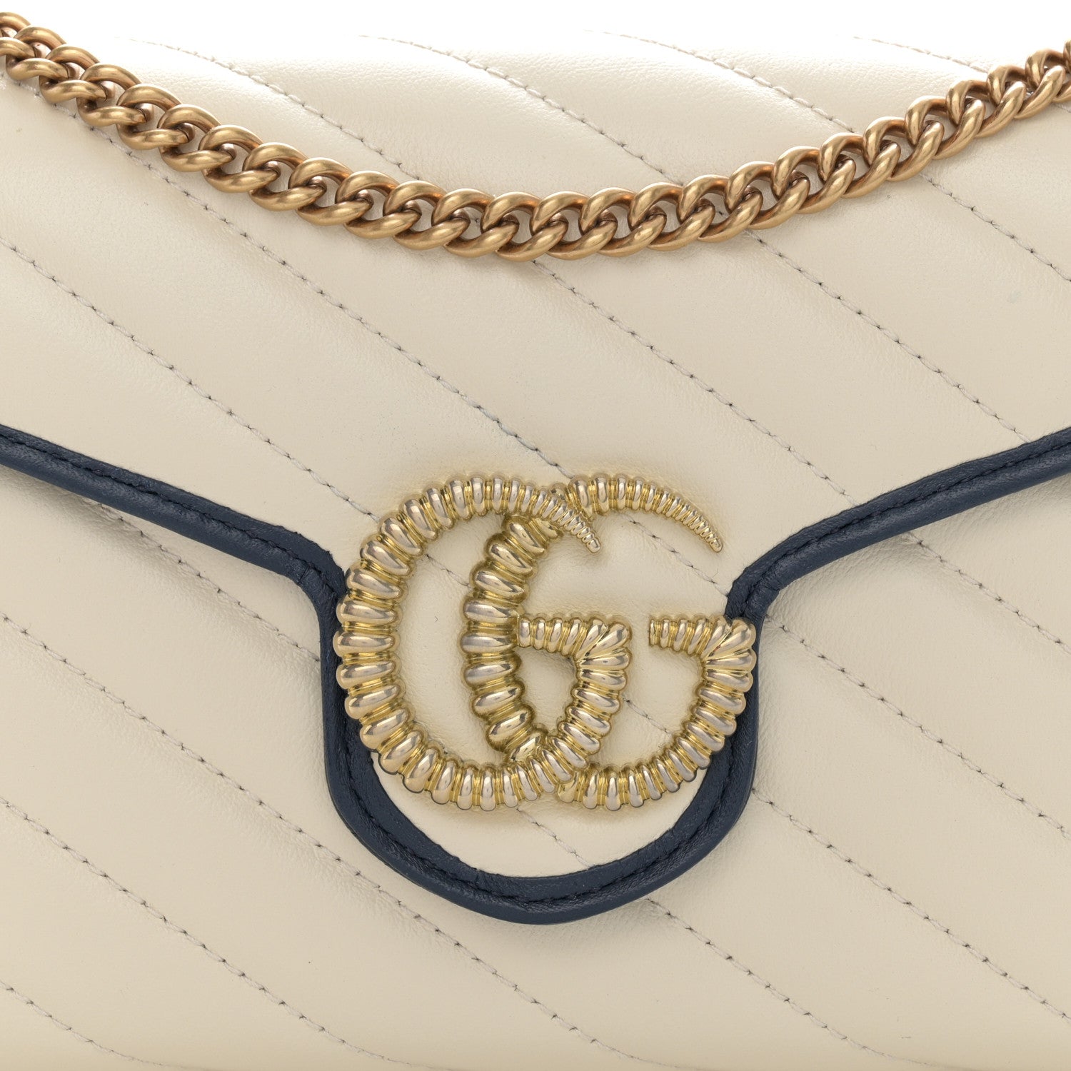 Gucci Vintage Effect Calfskin Matelasse Diagonal Torchon GG Marmont Chain Wallet Mystic White Blue Agata 8 of 12