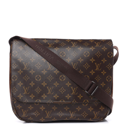 Louis Vuitton Monogram Beaubourg MM Messenger Bag 1 of 12