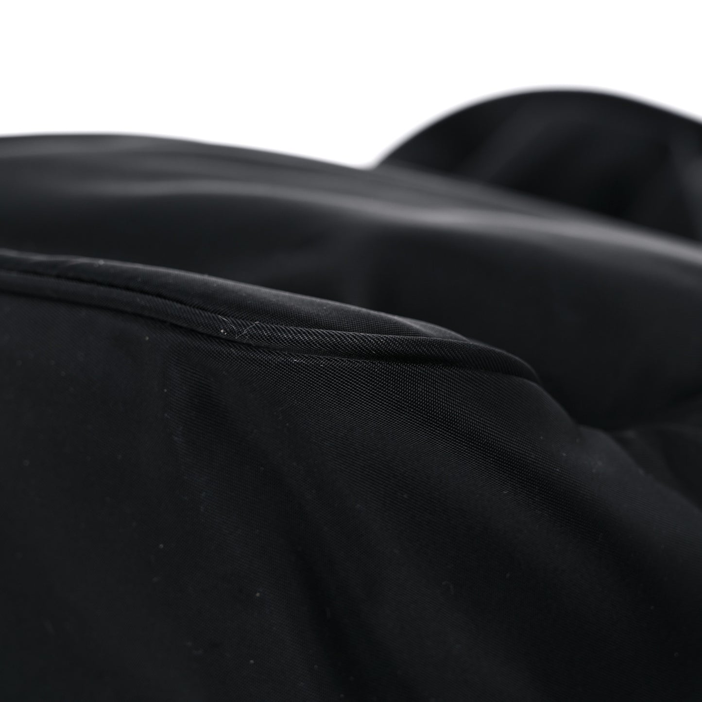 Nylon Vela Messenger Bag Black