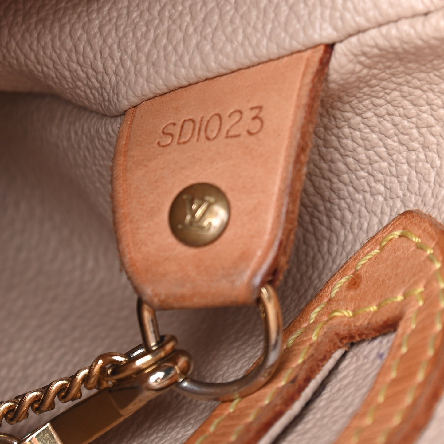 Monogram Petit Bucket 23