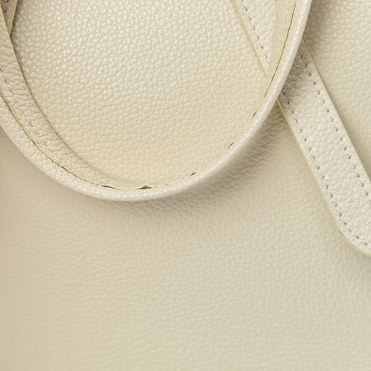 Soft Grained Calfskin Small Belt Cabas Phantom Vanilla