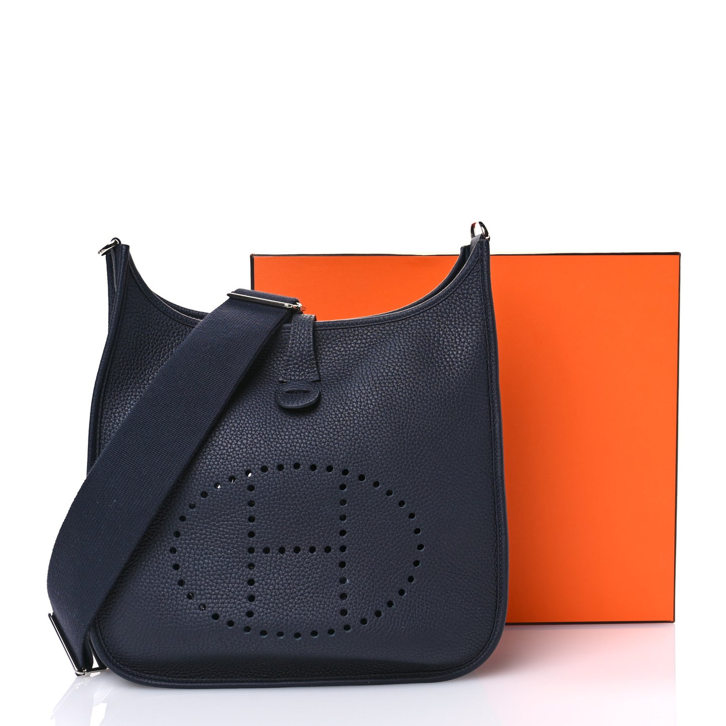 Taurillon Clemence Evelyne III PM Caban