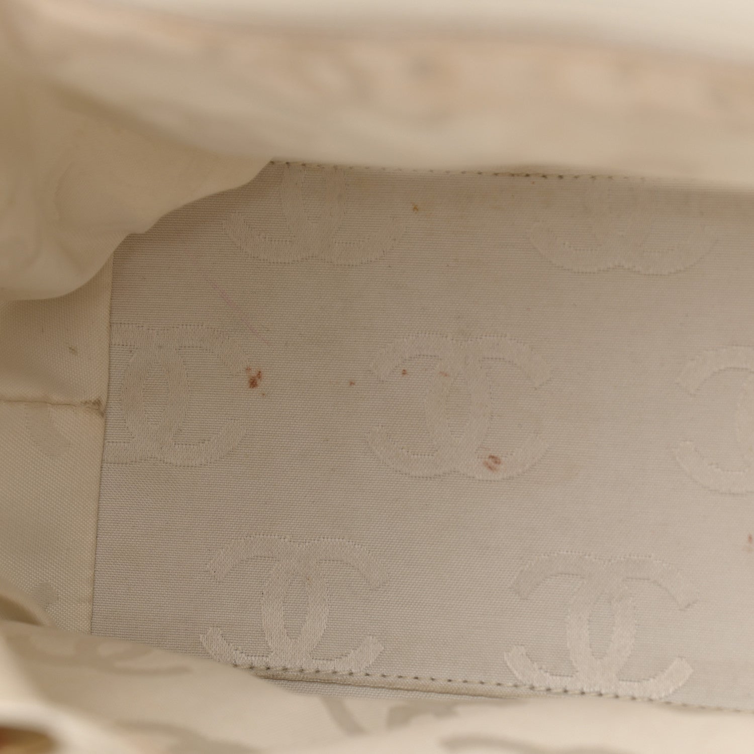 Chanel Caviar Wood Drawstring Bucket Bag White 13 of 15