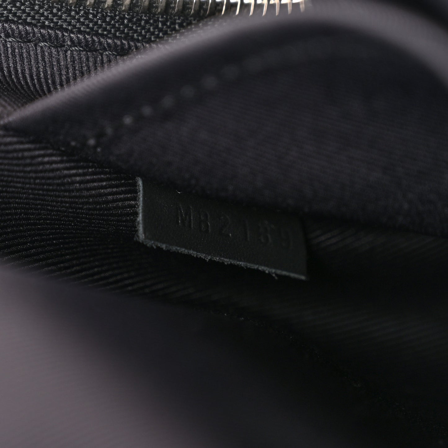 Damier Infini Avenue Sling Bag Onyx Silver
