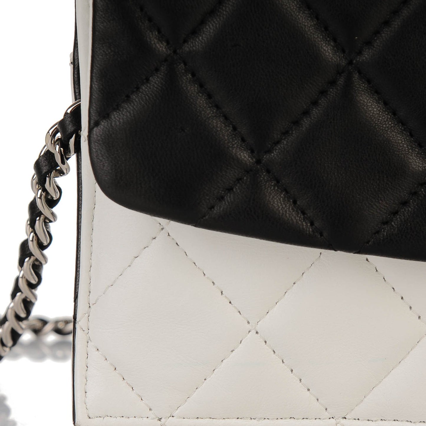 Lambskin Quilted Double Sided Wallet On Chain WOC White