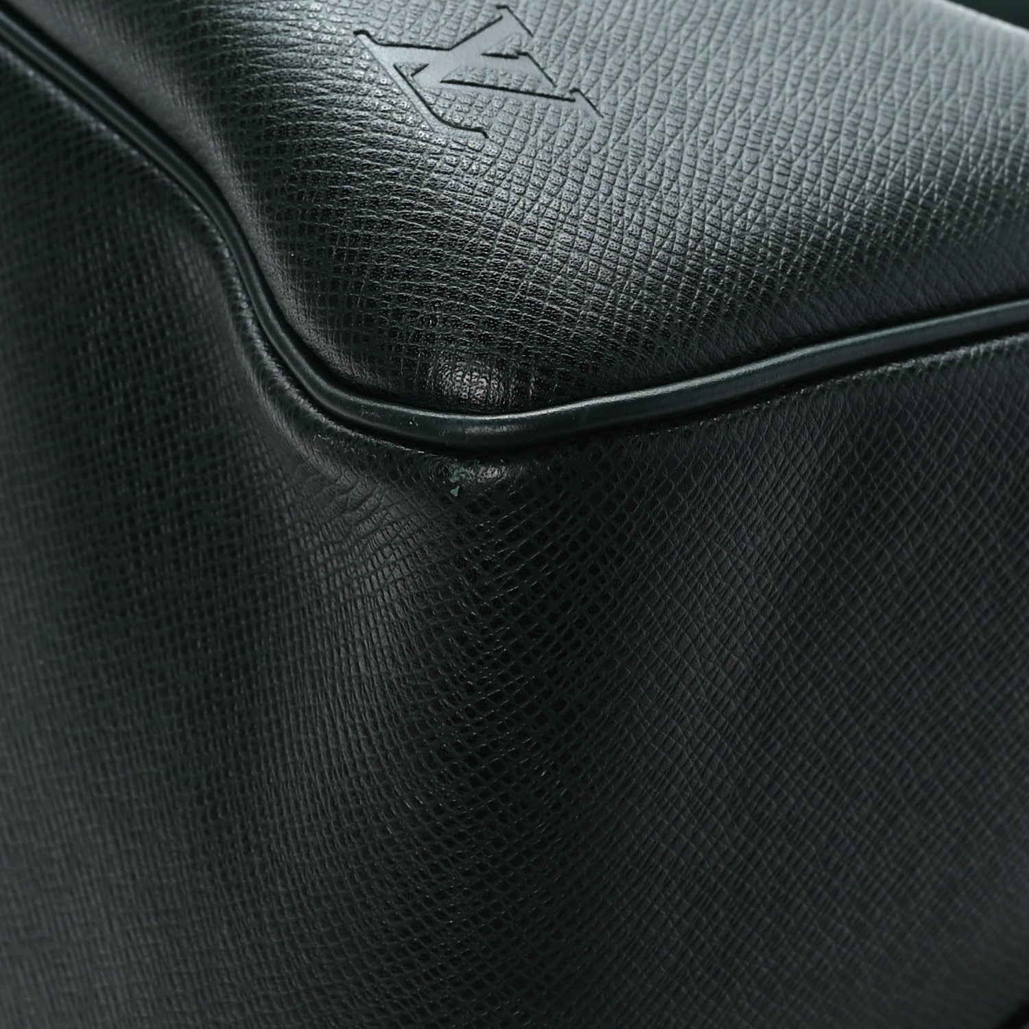 Louis Vuitton Taiga Kendall PM Epicea 10 of 12