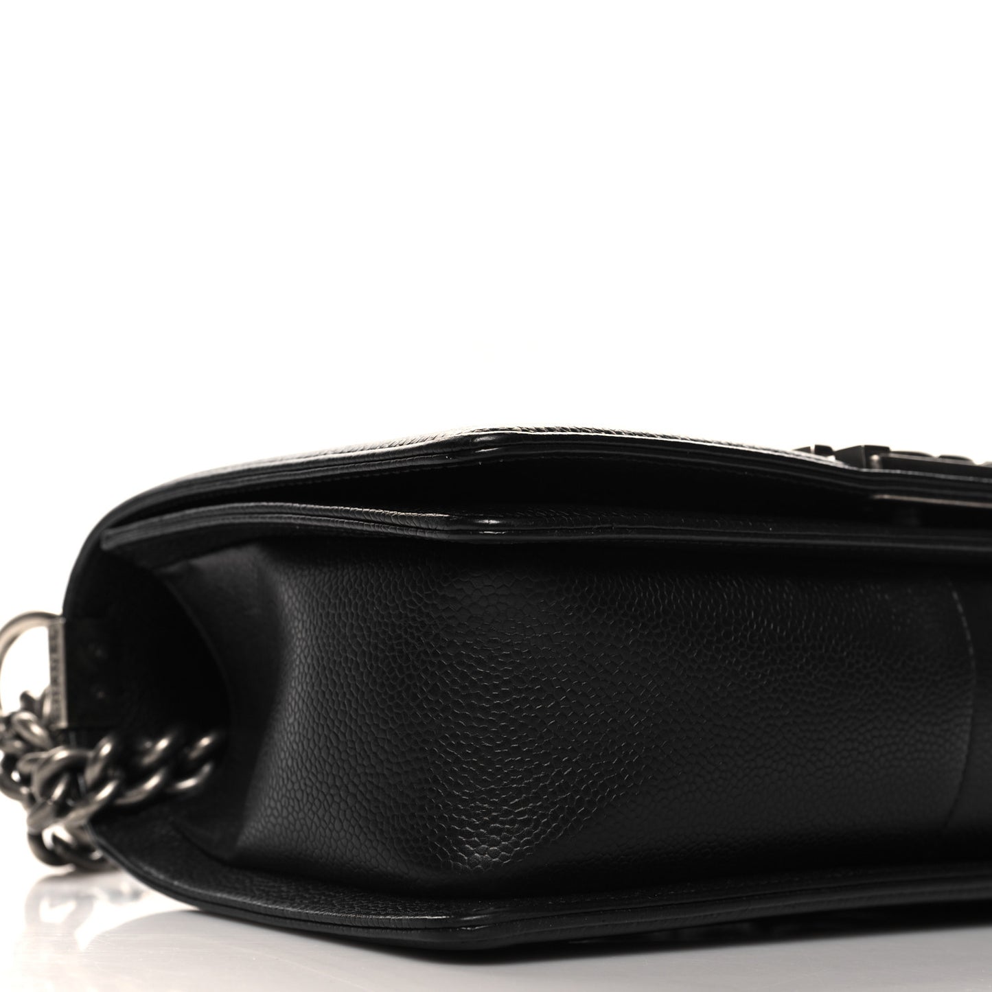 Caviar Chevron Quilted Medium Boy Flap Black