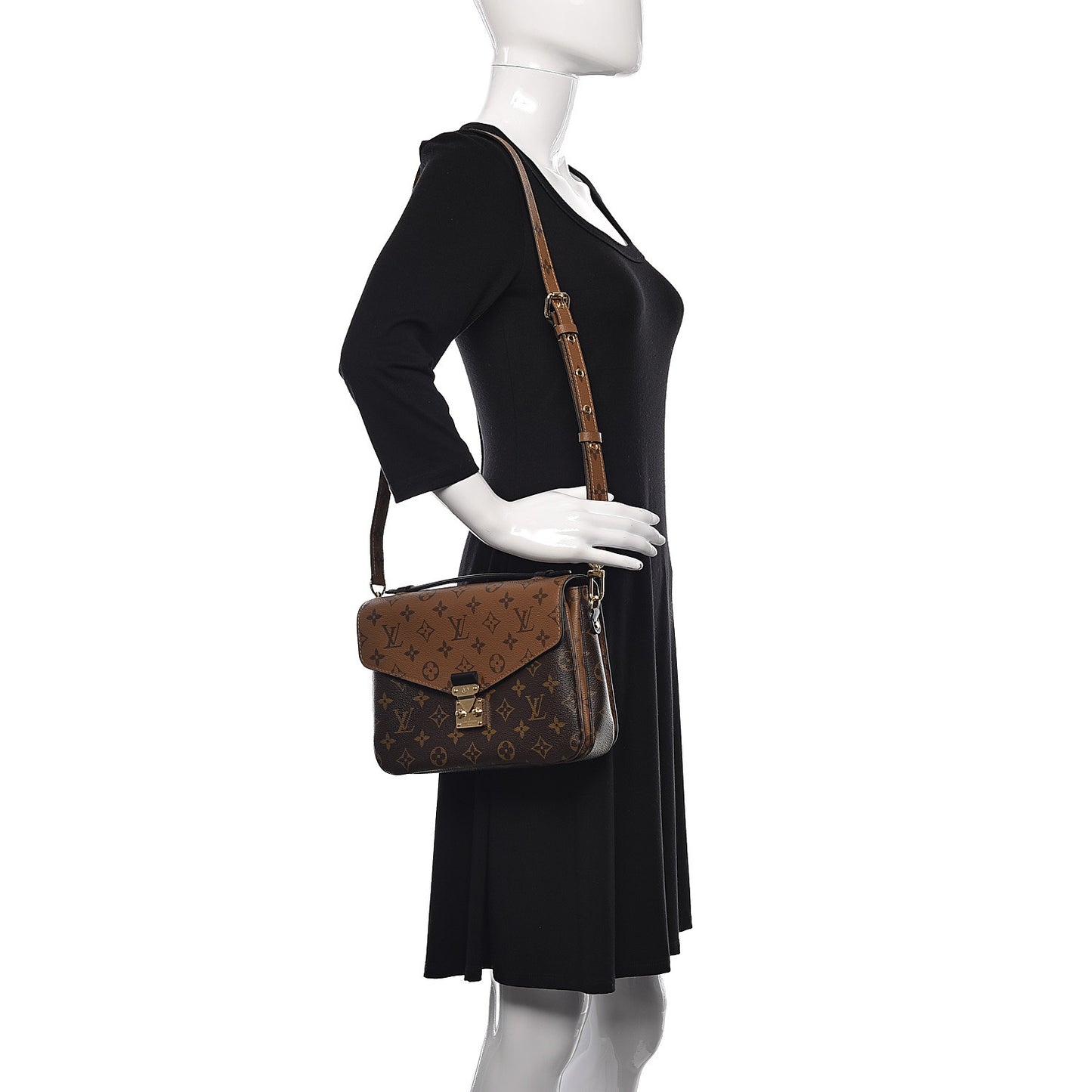 Reverse Monogram Pochette Metis