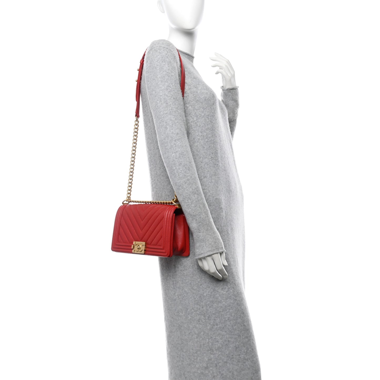 Caviar Chevron Quilted Medium Boy Flap Red