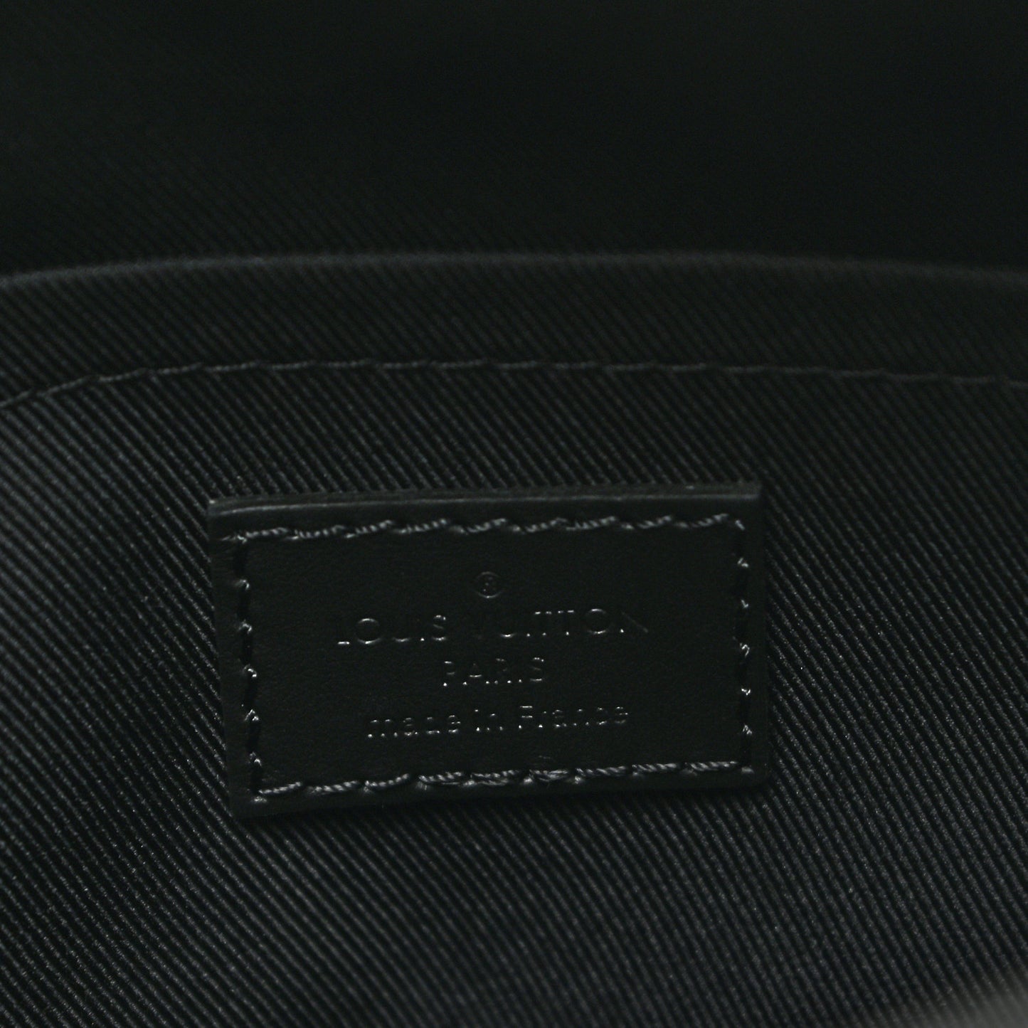Taurillon Monogram S Lock Messenger Black