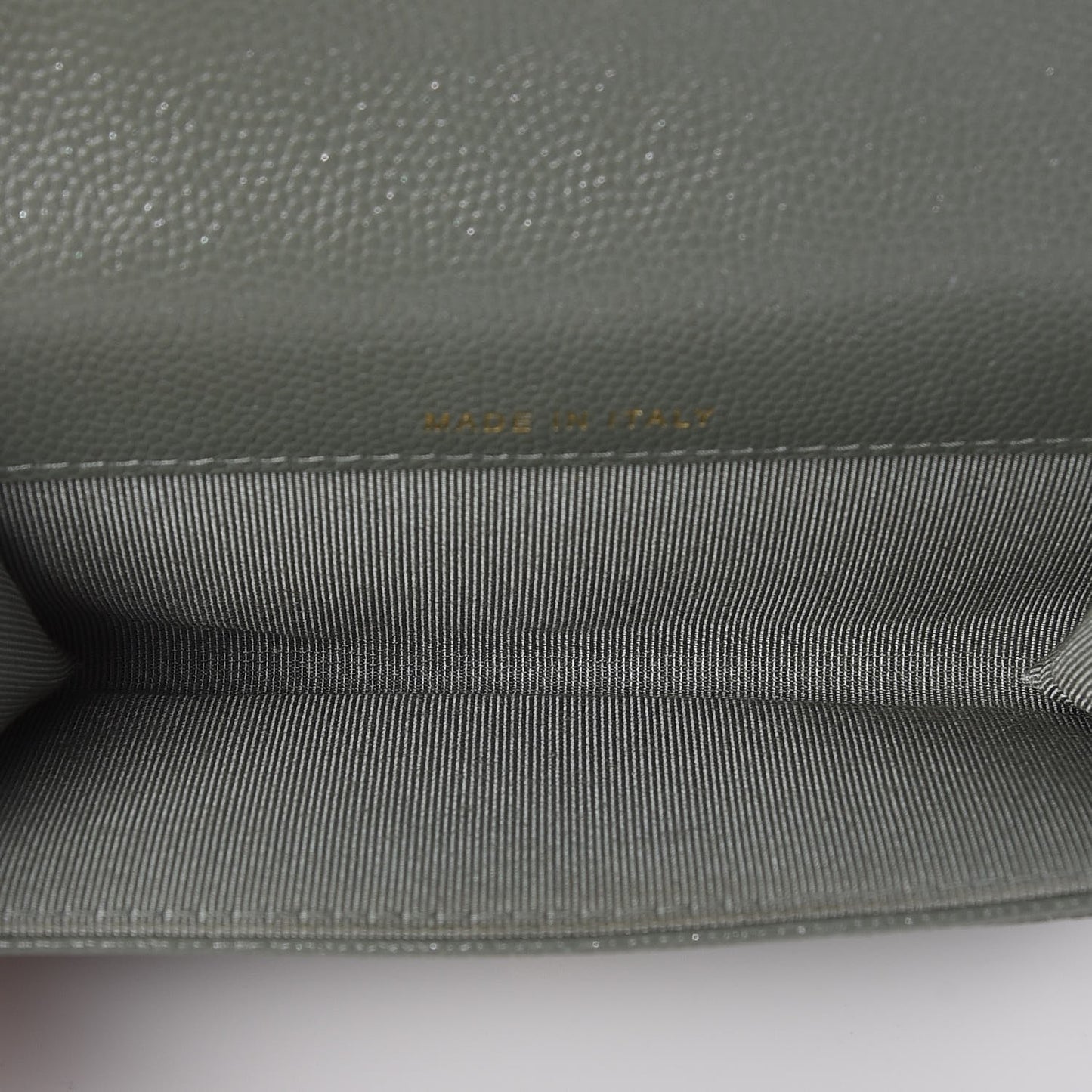 Iridescent Caviar Quilted Flap Card Holder Green