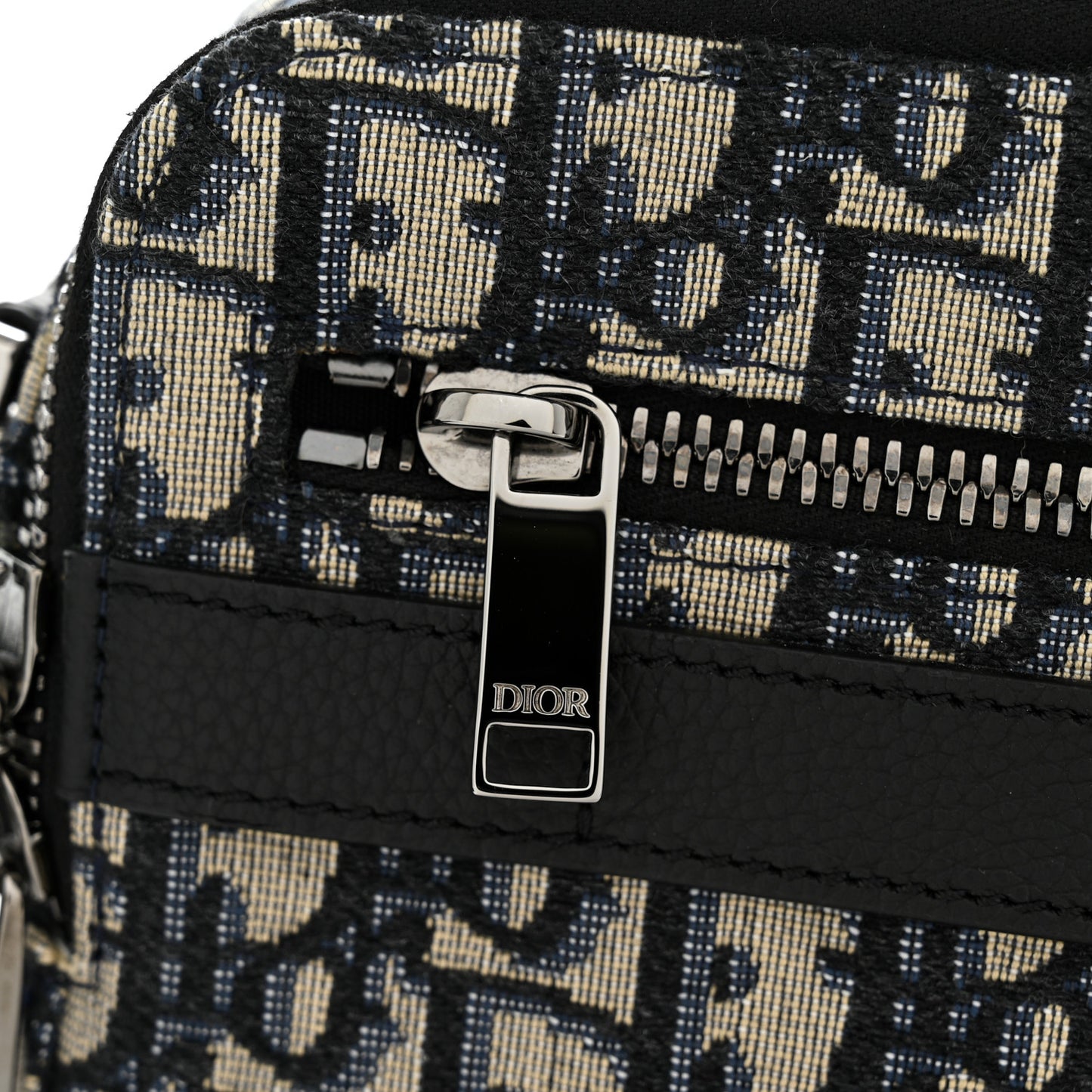 HOMME Oblique Safari Messenger Blue