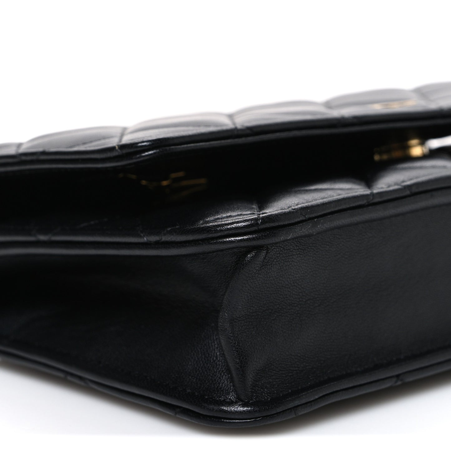 Lambskin Quilted Wallet On Chain WOC Black