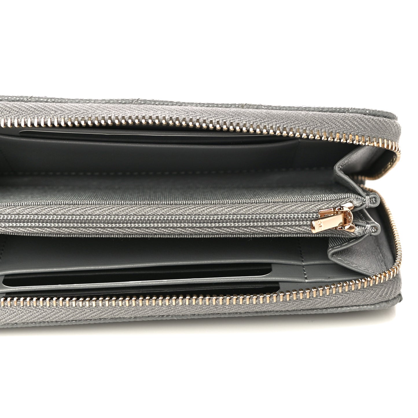 Caviar Quilted Small Gusset Zip Around Wallet Grey