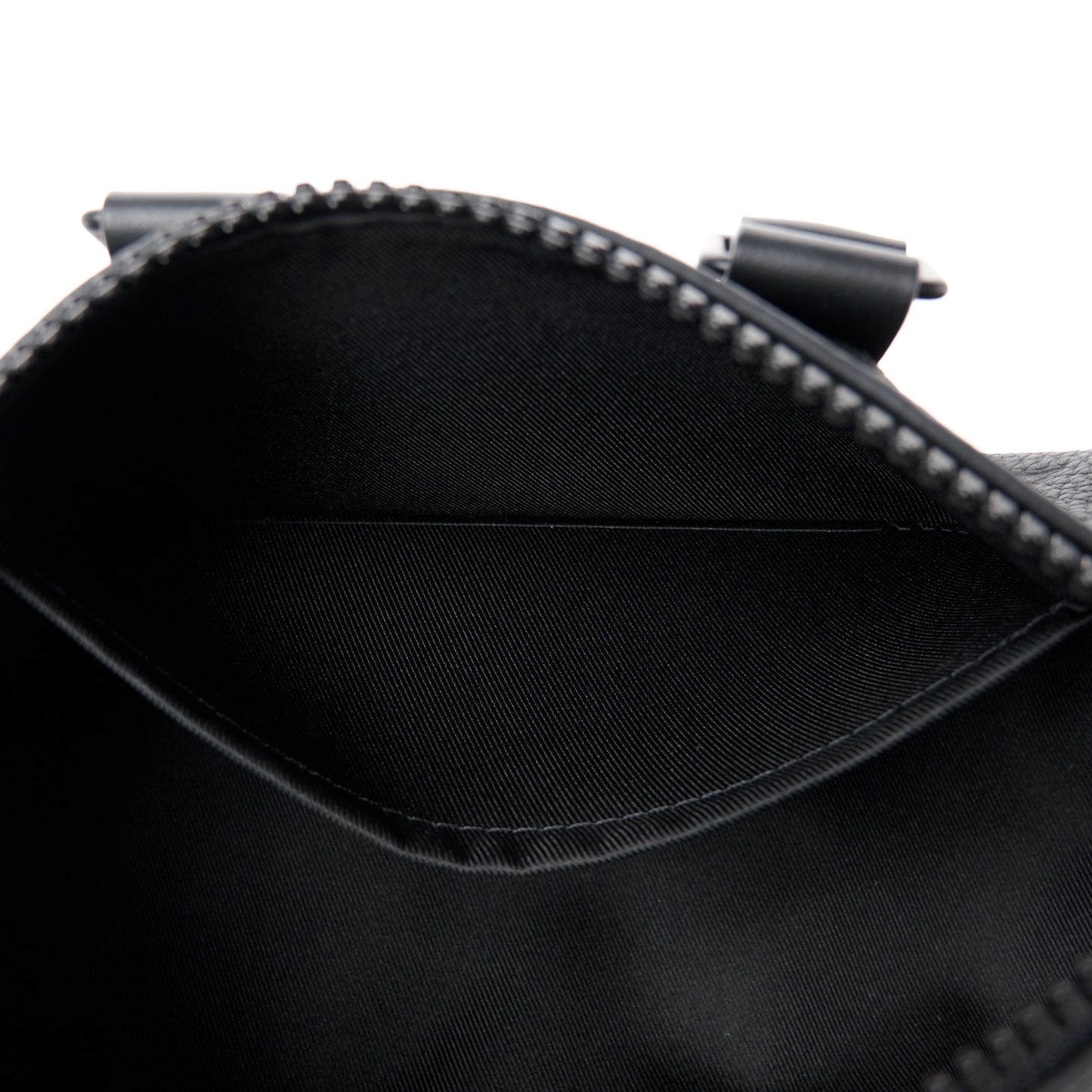Monogram Taurillon Keepall Bandouliere 25 Black