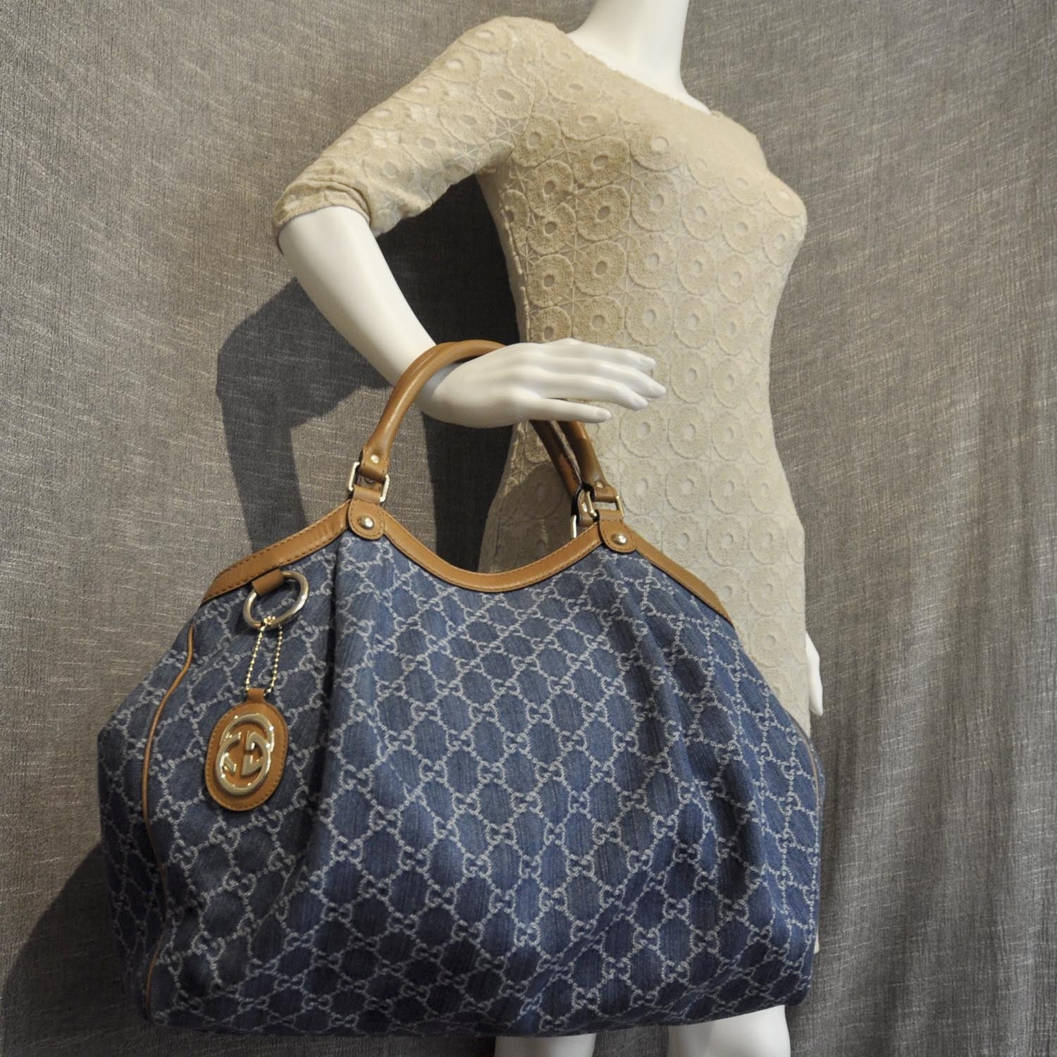 Gucci Denim Monogram Large Sukey Tote 27159 – FASHIONPHILE