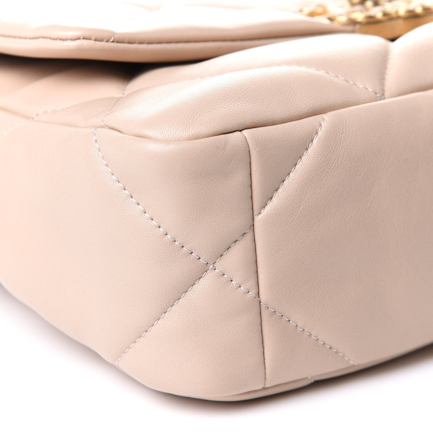 Lambskin Quilted Medium Chanel 19 Flap Beige