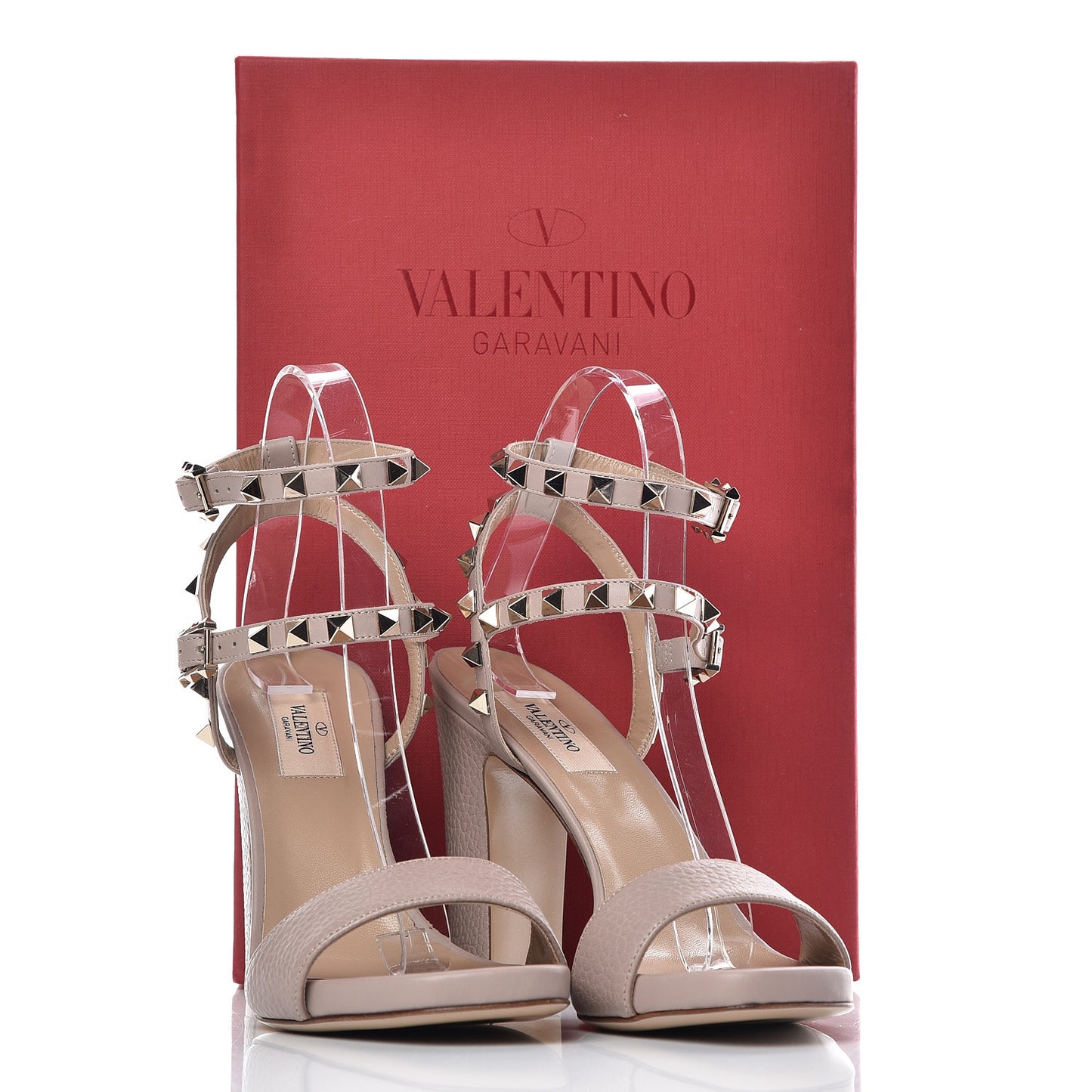 Pebbled Calfskin Rockstud Ankle Strap 5/105mm Sandals 37 Poudre