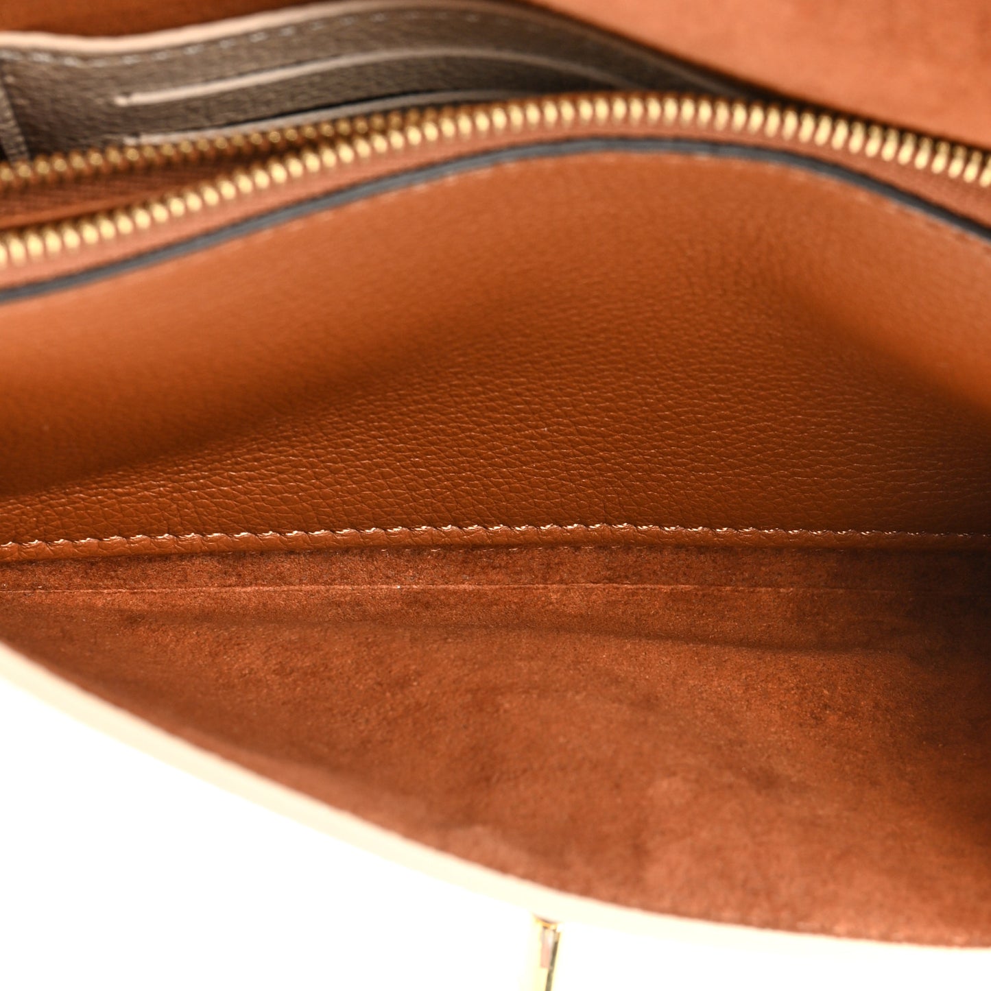 Soft Calfskin My Lockme Chain Pochette Chataigne