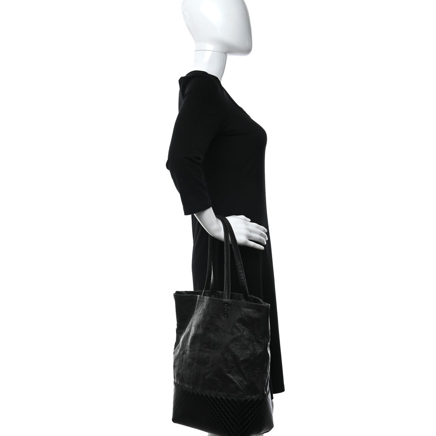 Lino Spalmato Light Calf Scolpito Tote Black