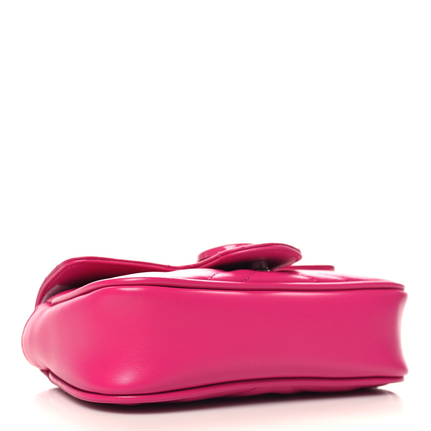 Calfskin Matelasse Monochrome GG Marmont Chain Belt Bag Classic Fuxia