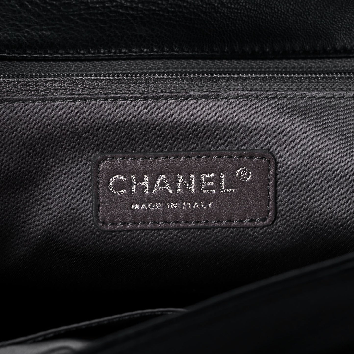 Lambskin Pearl Obsession Flap Black