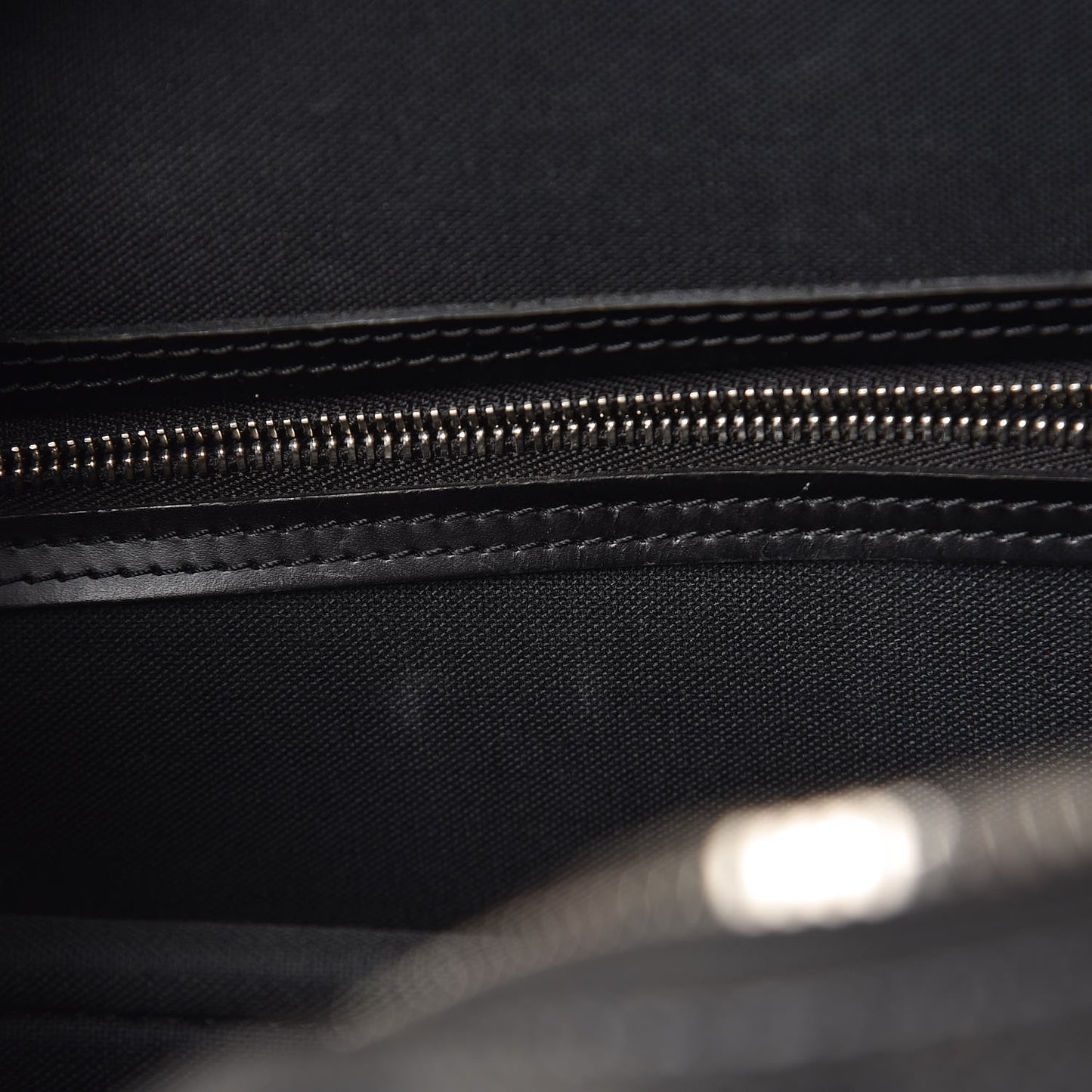 Damier Graphite Porte-Documents Voyage GM