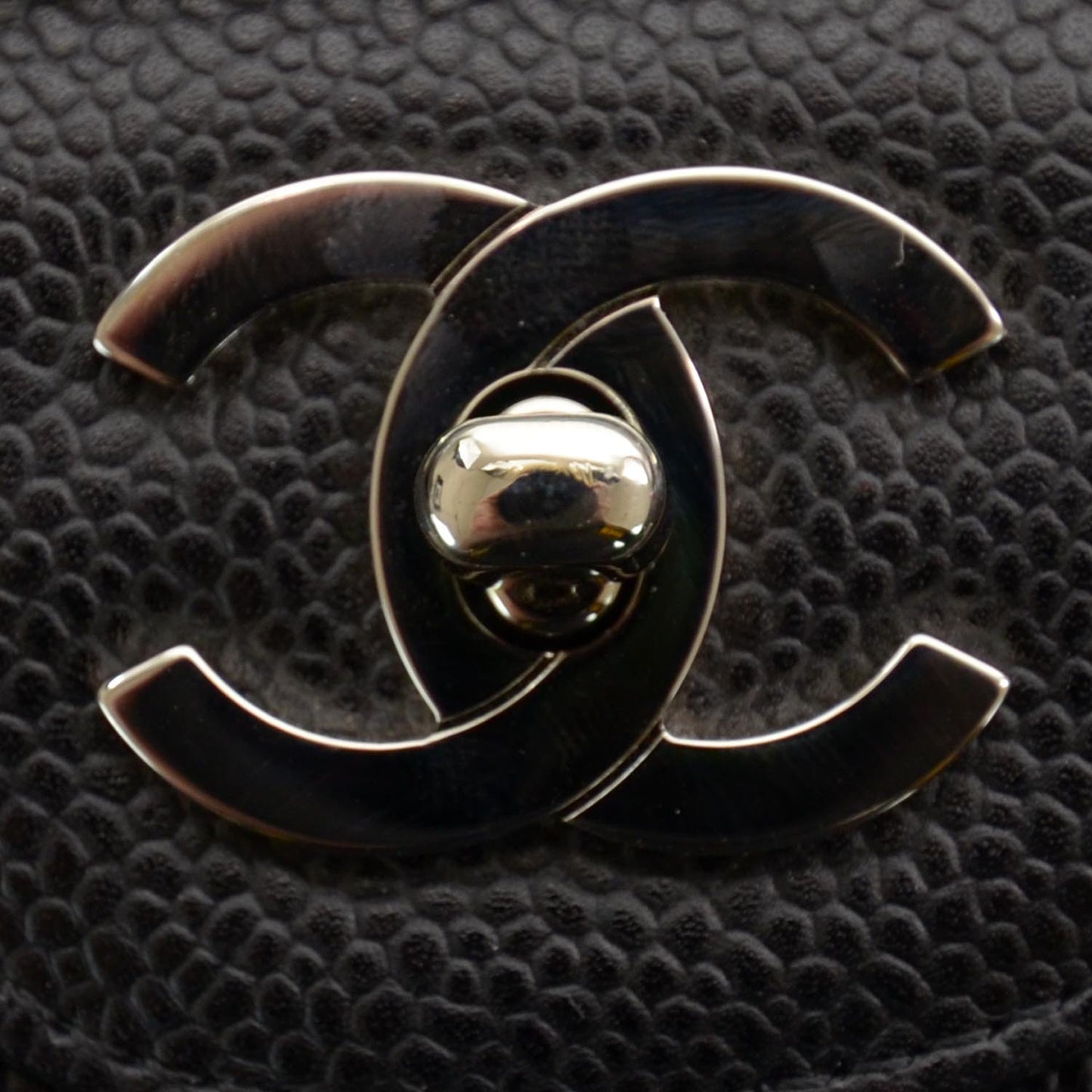 Caviar Jumbo Single Flap Black