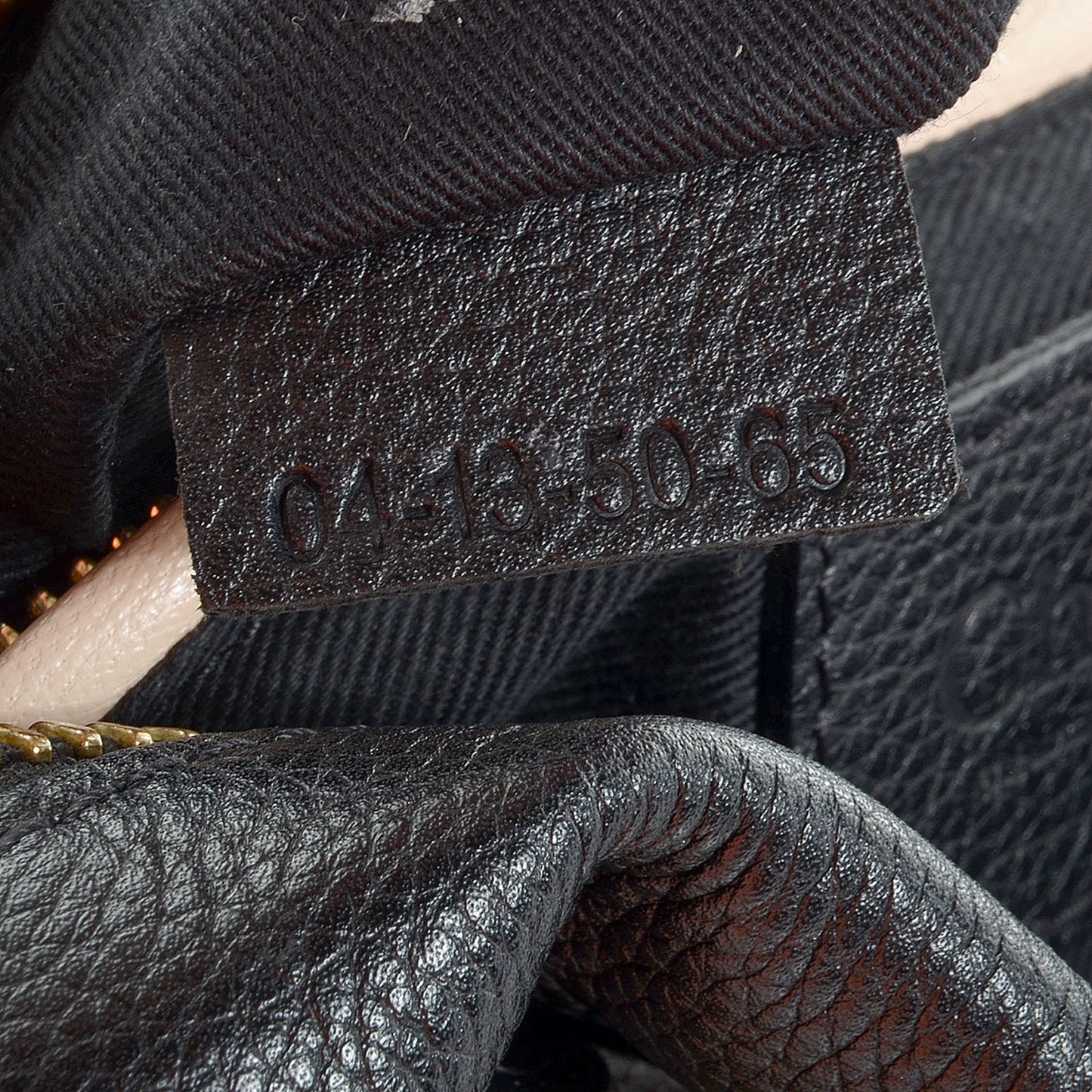 Grained Calfskin Small Paraty Black
