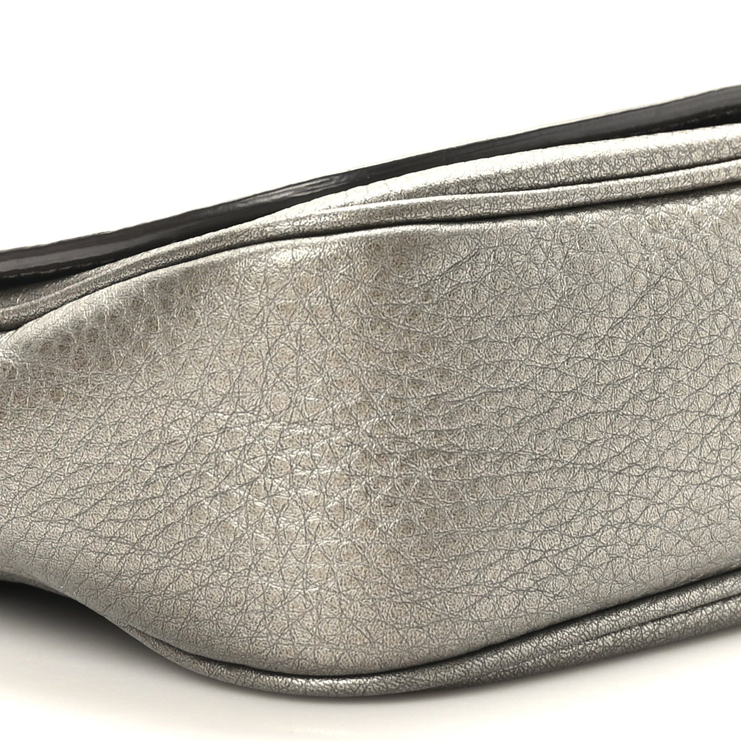 Gucci Metallic Pebbled Calfskin Small Soho Flap Crossbody Sasso 8 of 9