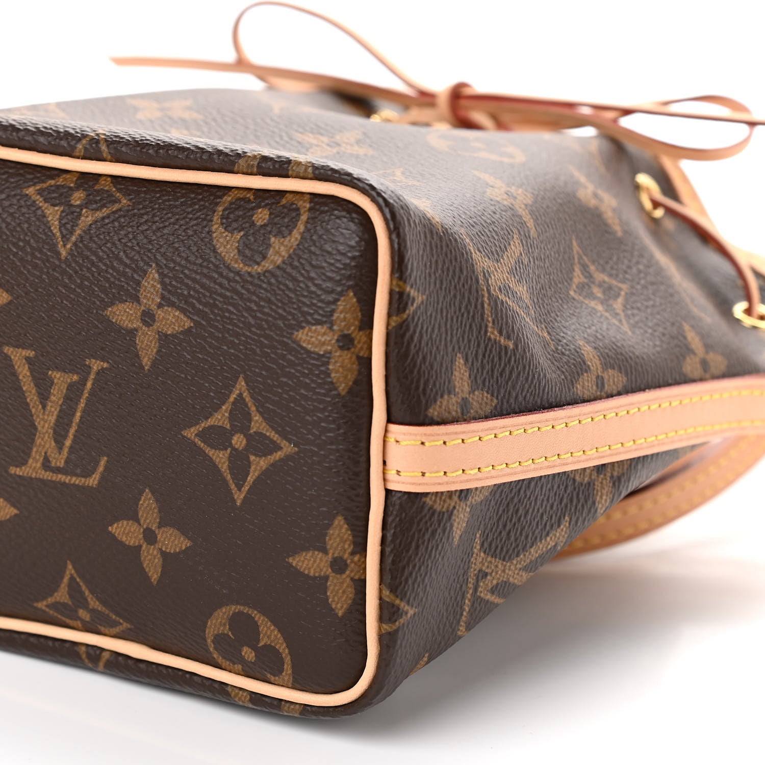 Louis Vuitton Monogram Nano Noe 10 of 10
