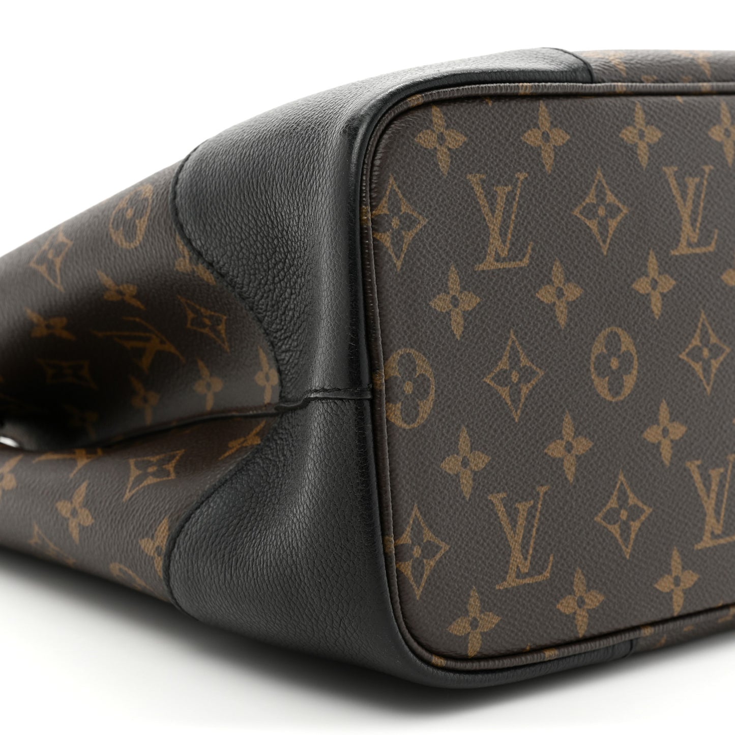 Monogram Flandrin Black