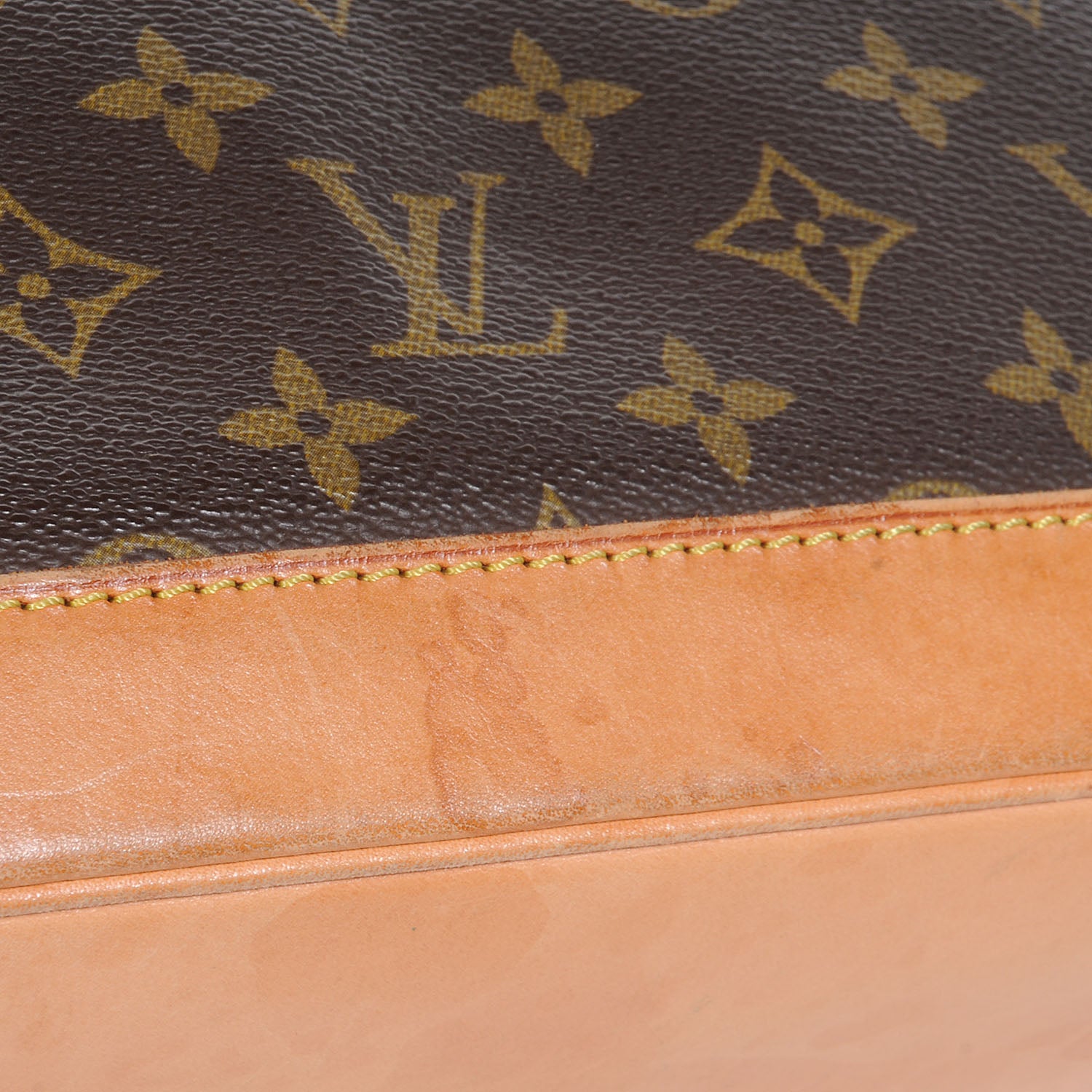 Louis Vuitton Monogram Alma PM 8 of 10