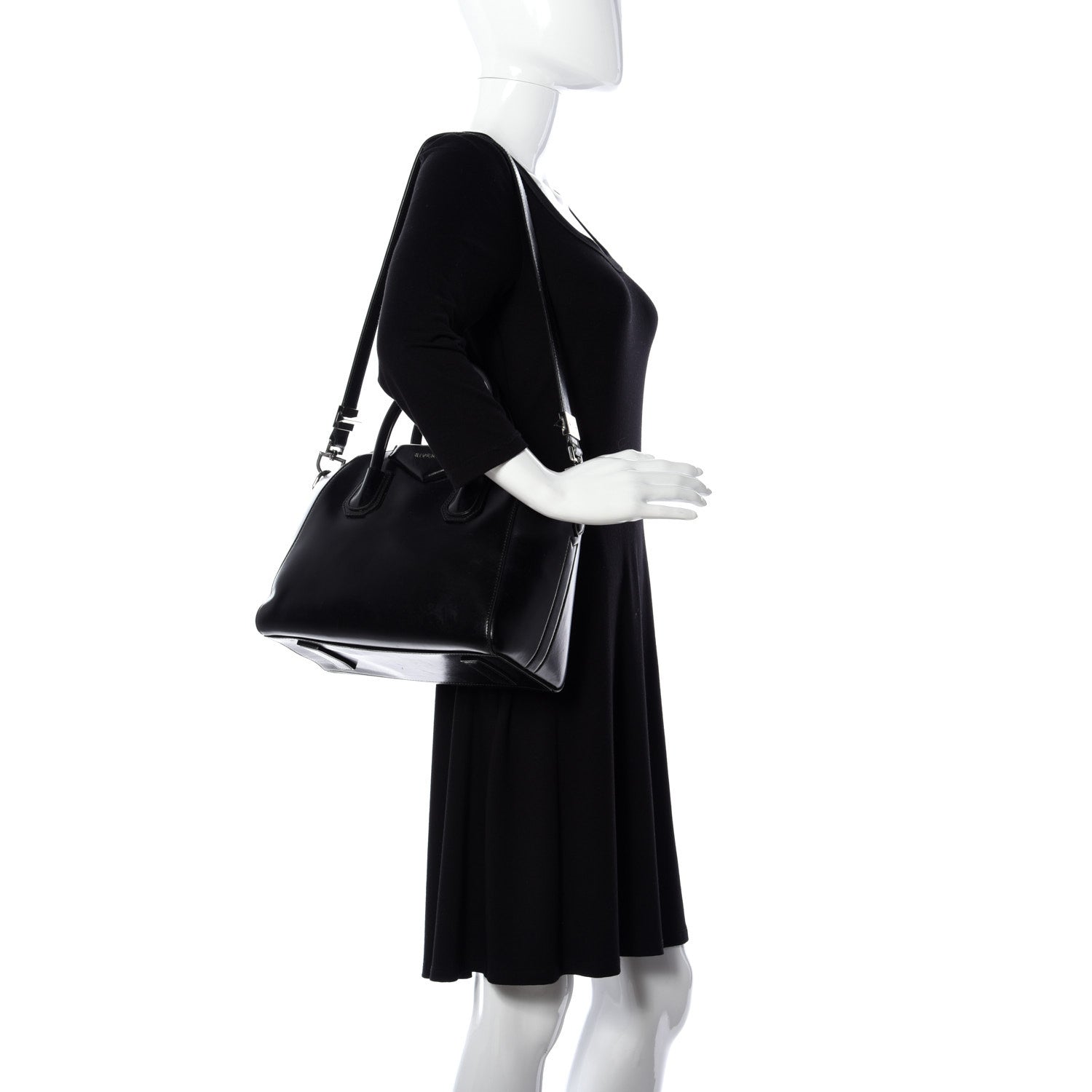 Givenchy Shiny Lord Calfskin Small Antigona Black 4 of 36