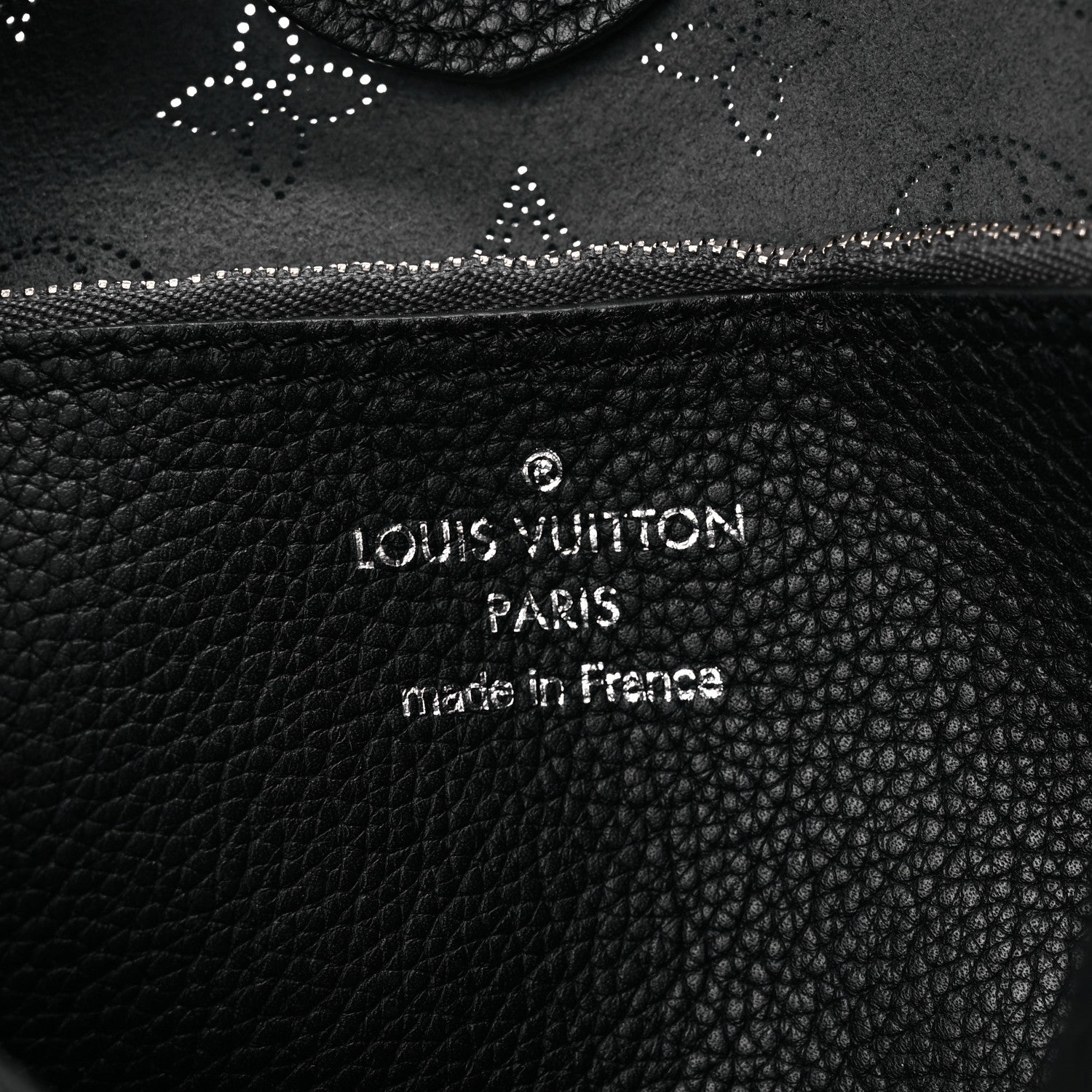 Louis Vuitton Mahina Carmel Hobo Black 6 of 11