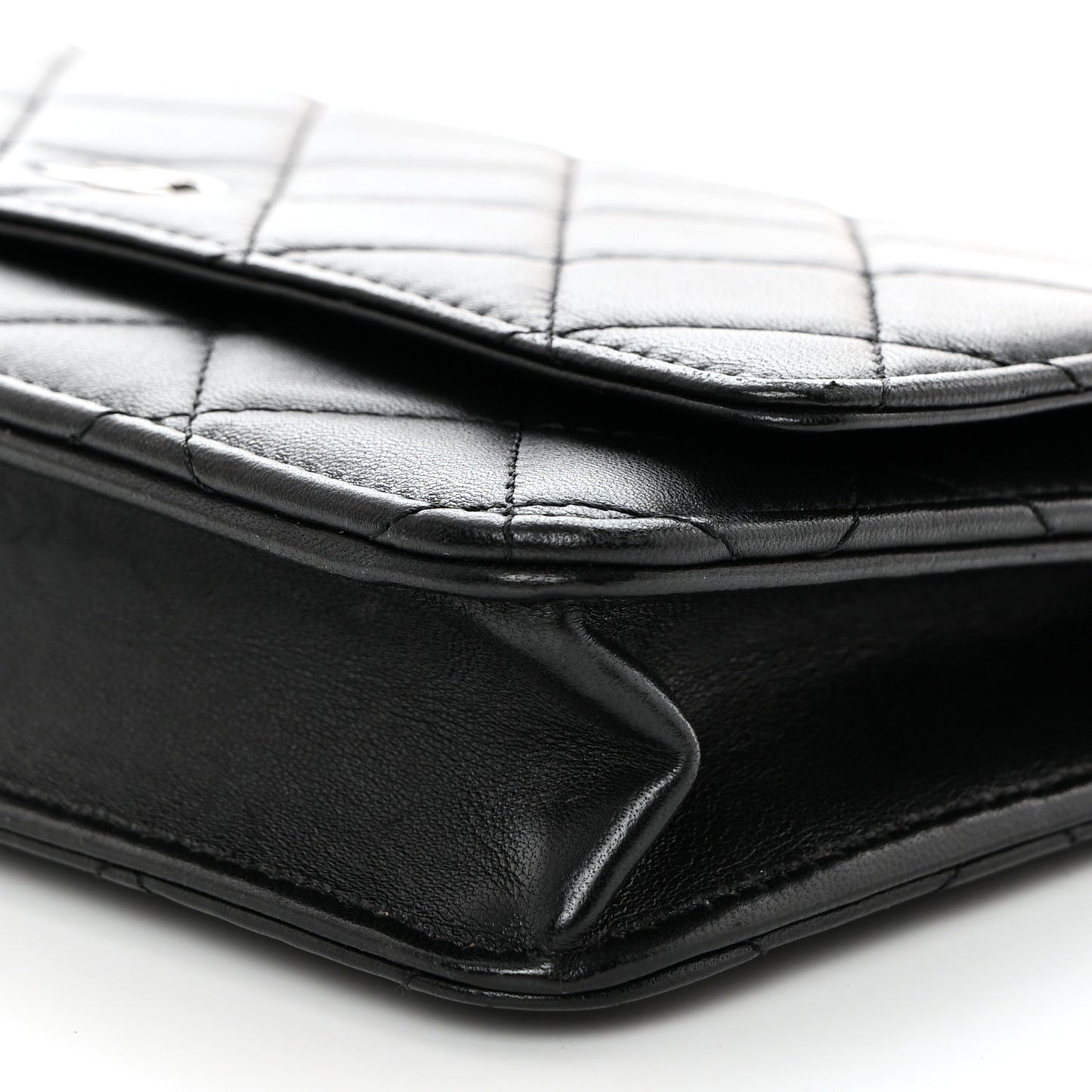 Lambskin Quilted Wallet On Chain WOC Black